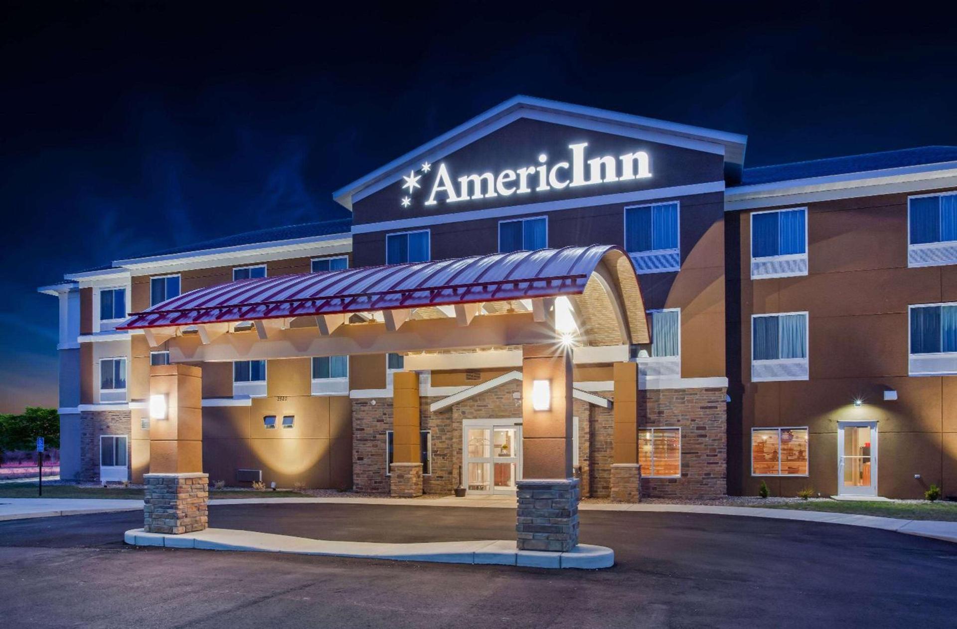 AmericInn by Wyndham DeWitt photo 1