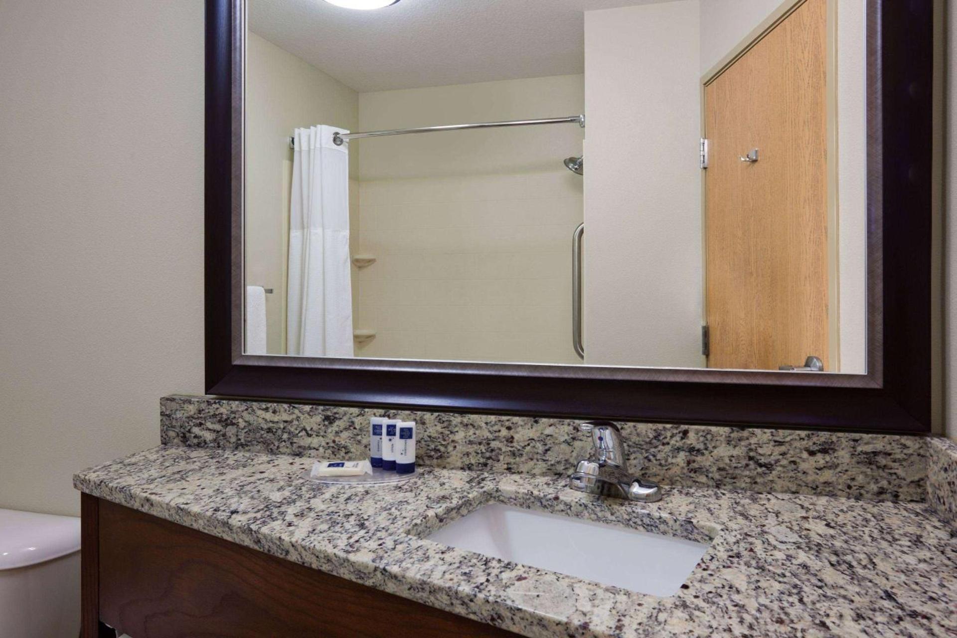 AmericInn by Wyndham Osage photo 50