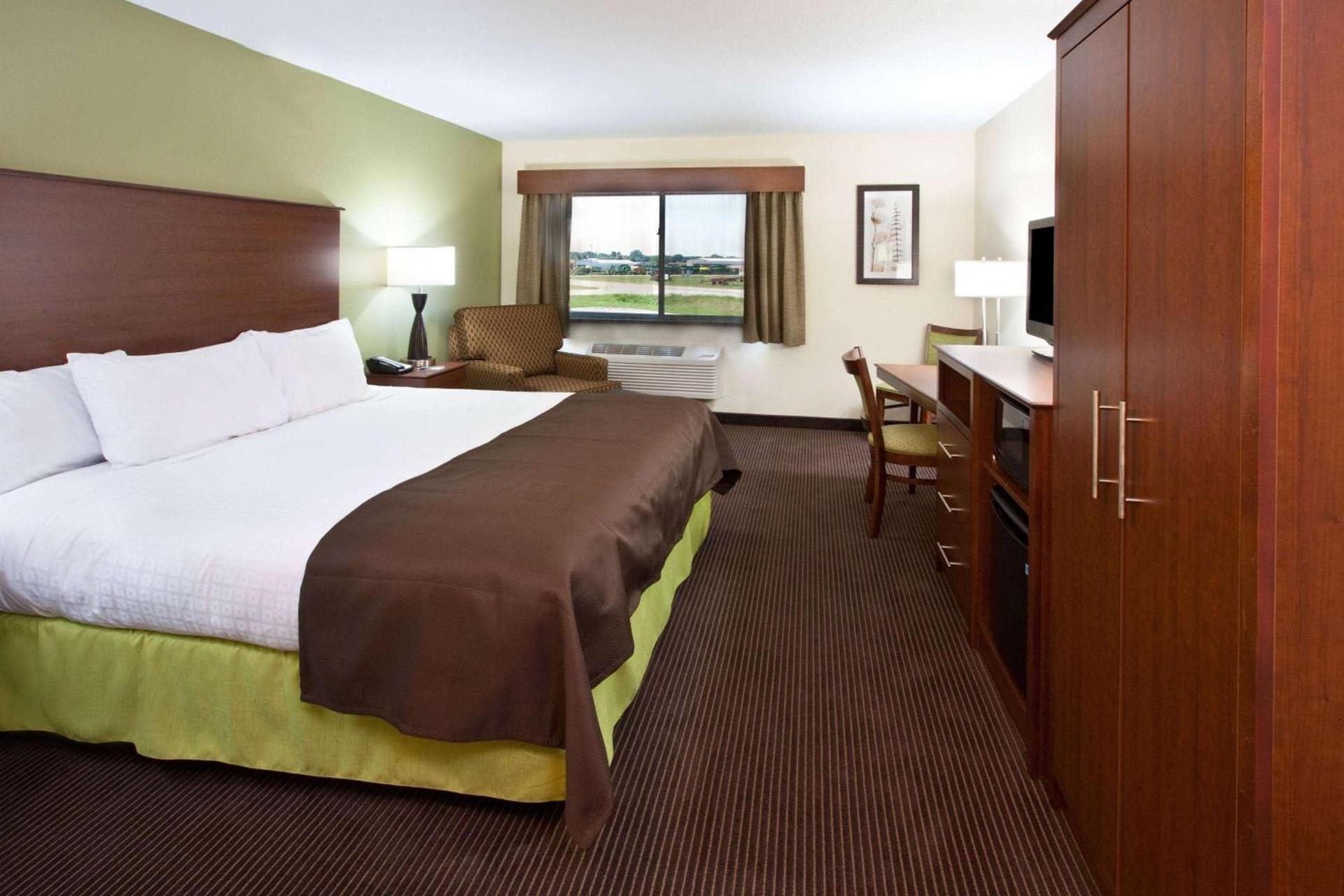 AmericInn by Wyndham Osage photo 4