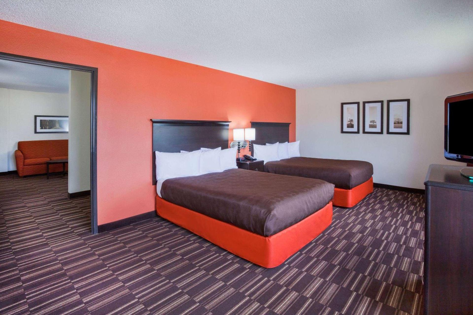 AmericInn by Wyndham Sartell photo 47