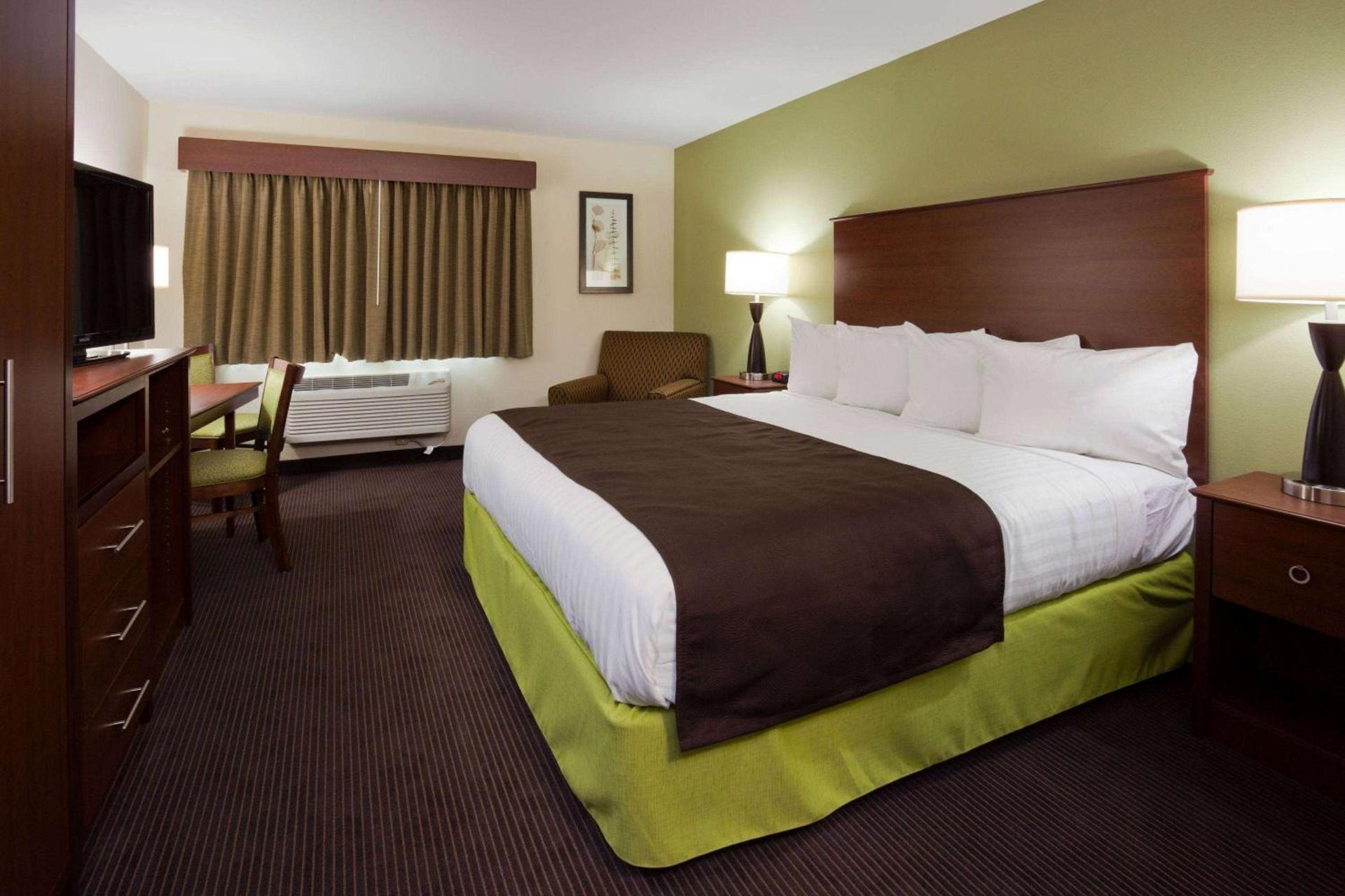 AmericInn by Wyndham Hawley photo 9