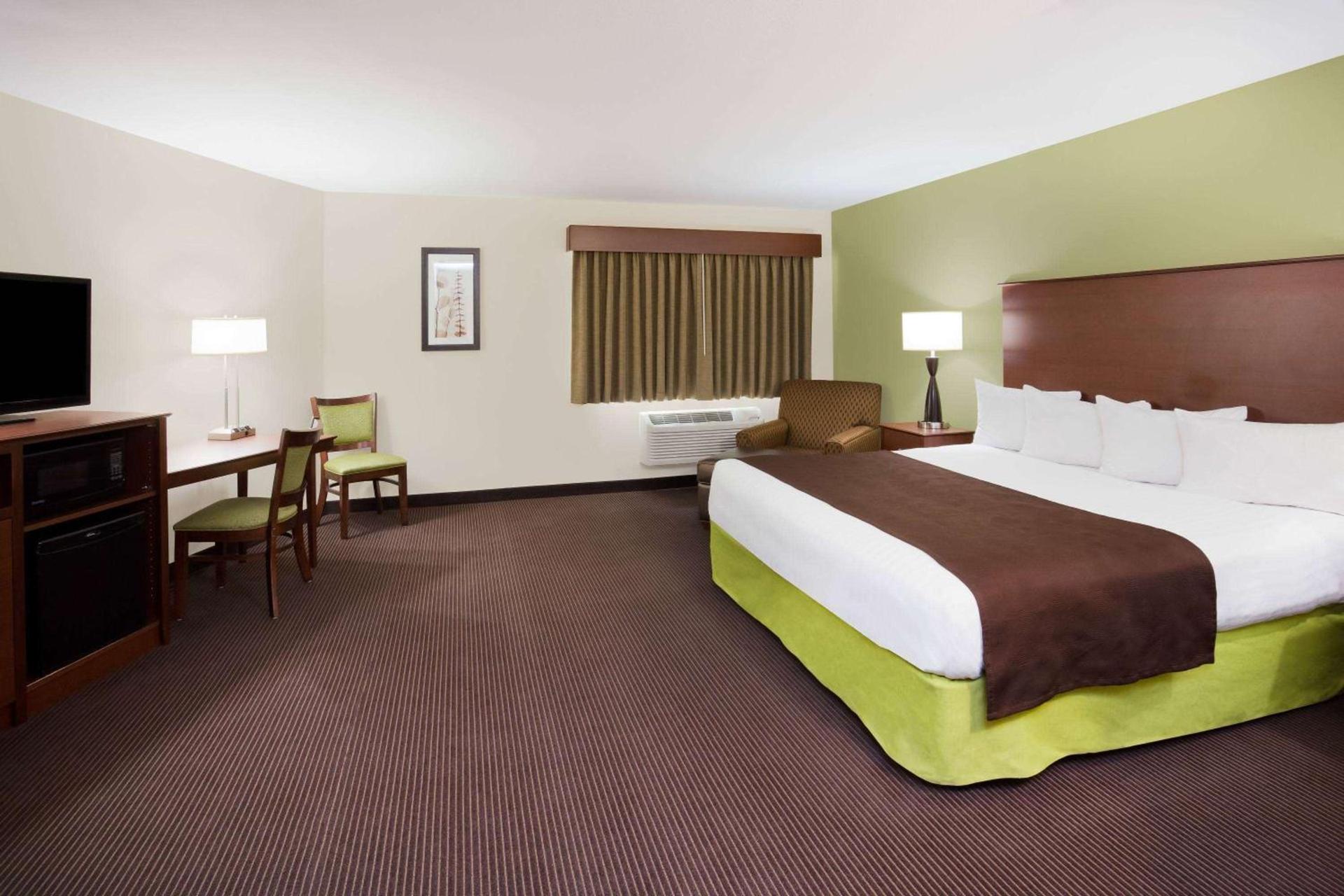 AmericInn by Wyndham Hawley photo 17