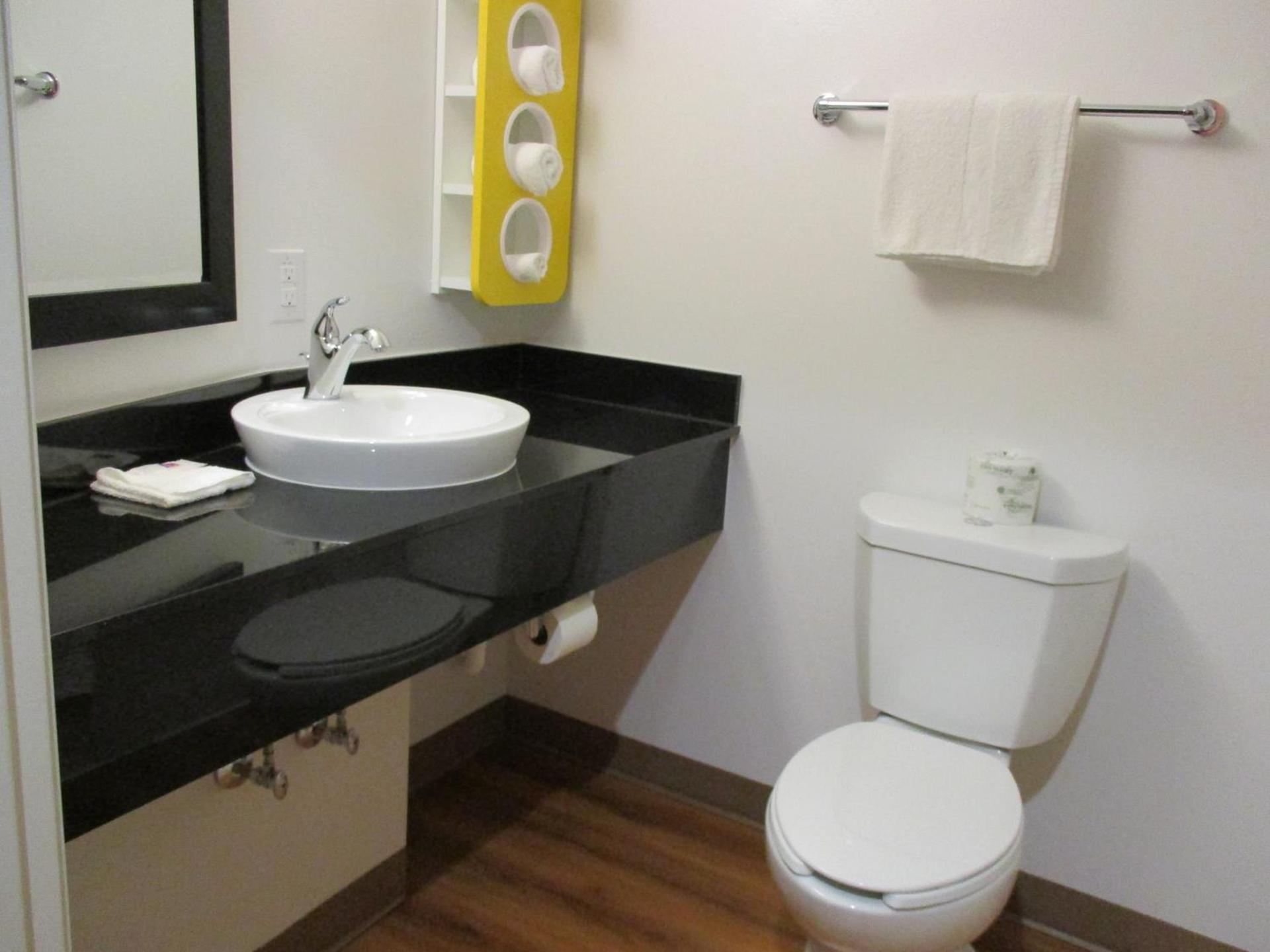 Motel 6 Fort Worth, TX - North - Saginaw photo 58