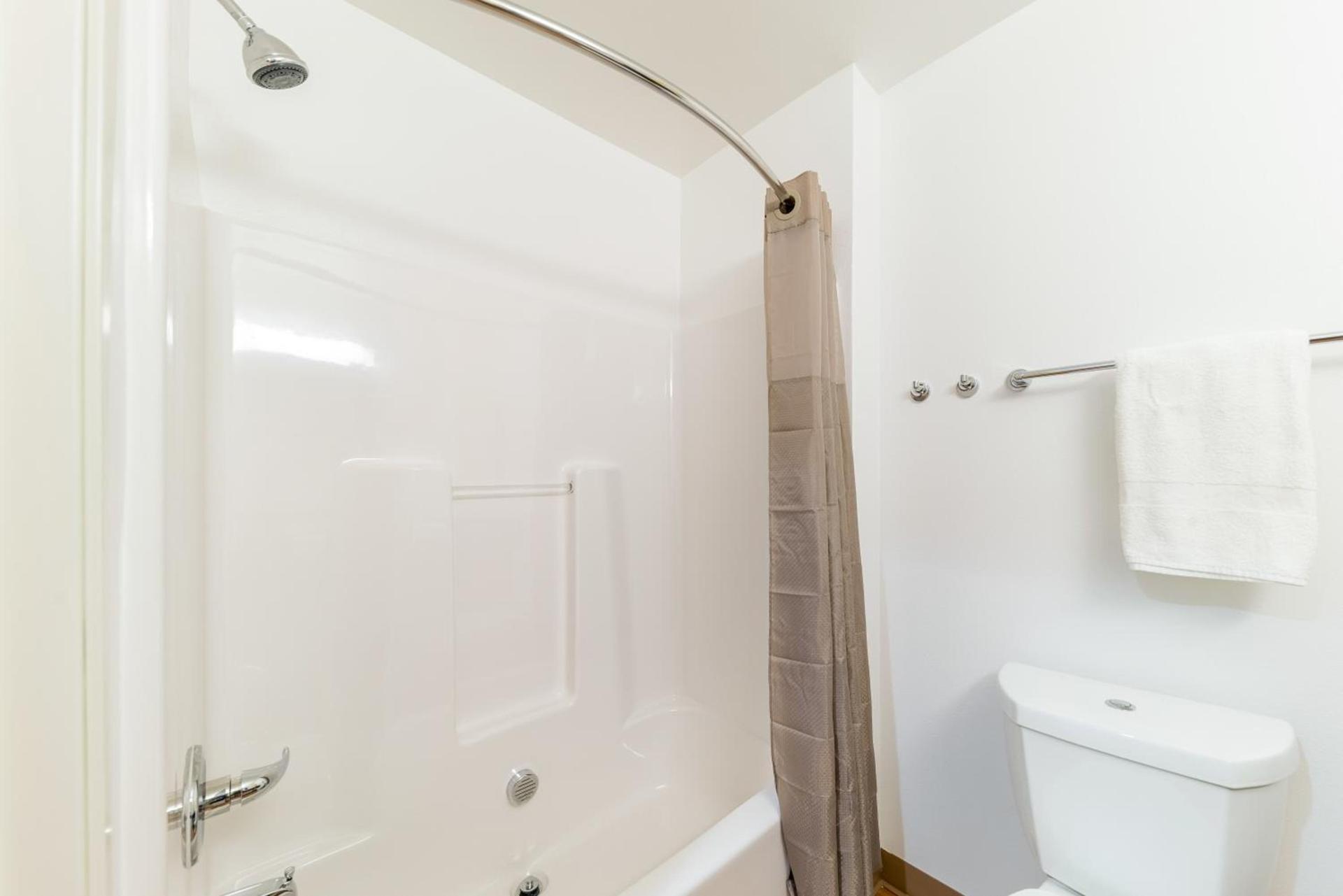 Motel 6 Fort Worth, TX - North - Saginaw photo 61