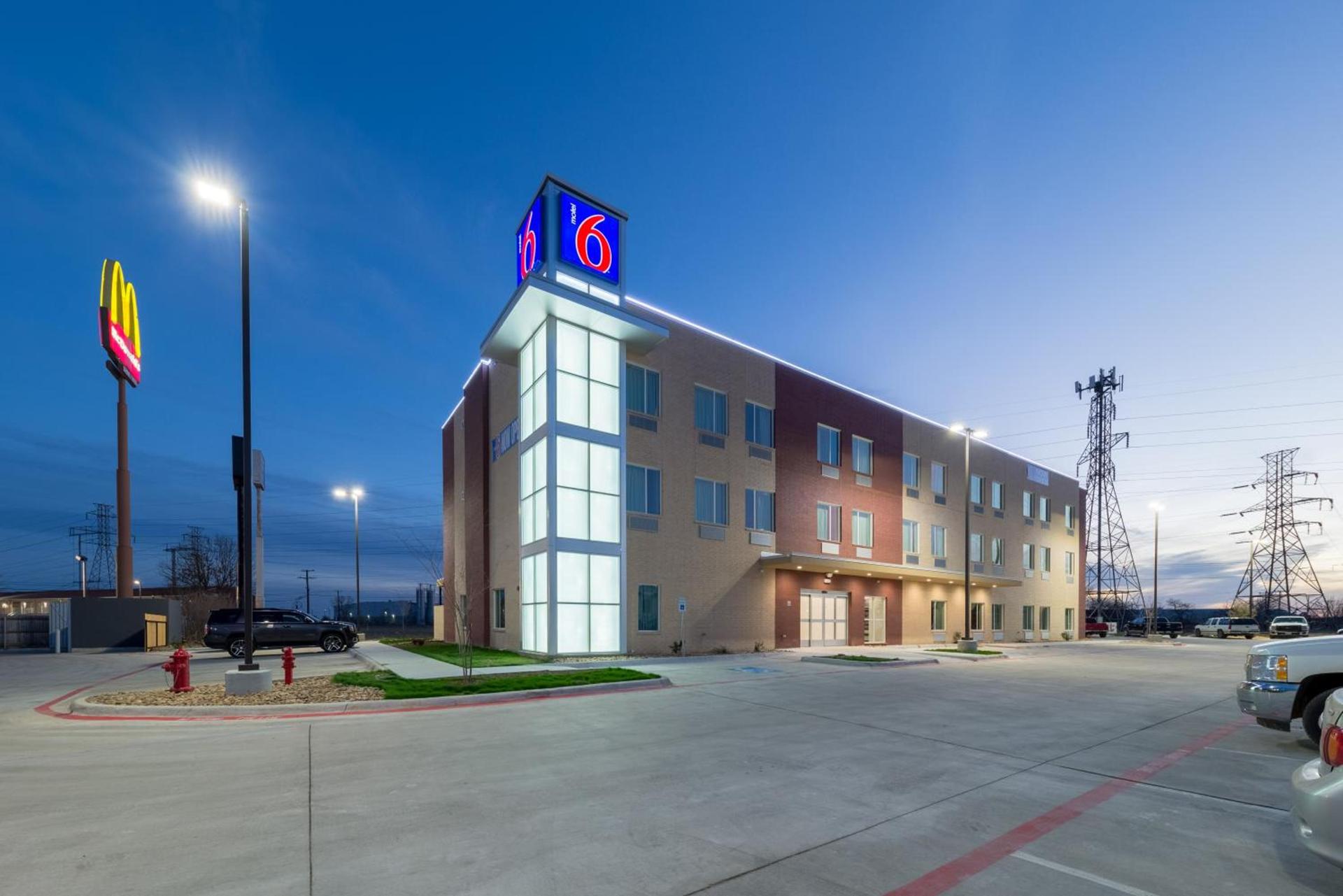 Motel 6 Fort Worth, TX - North - Saginaw photo 55