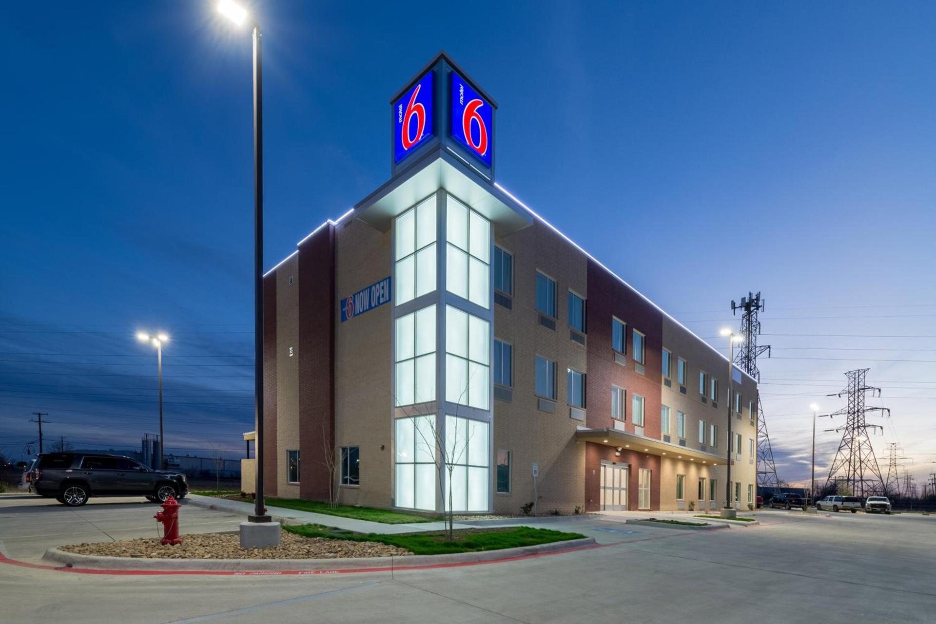 Motel 6 Fort Worth, TX - North - Saginaw photo 56