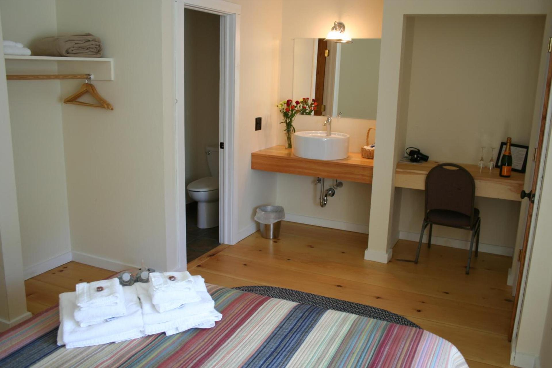 Trailside Inn photo 11