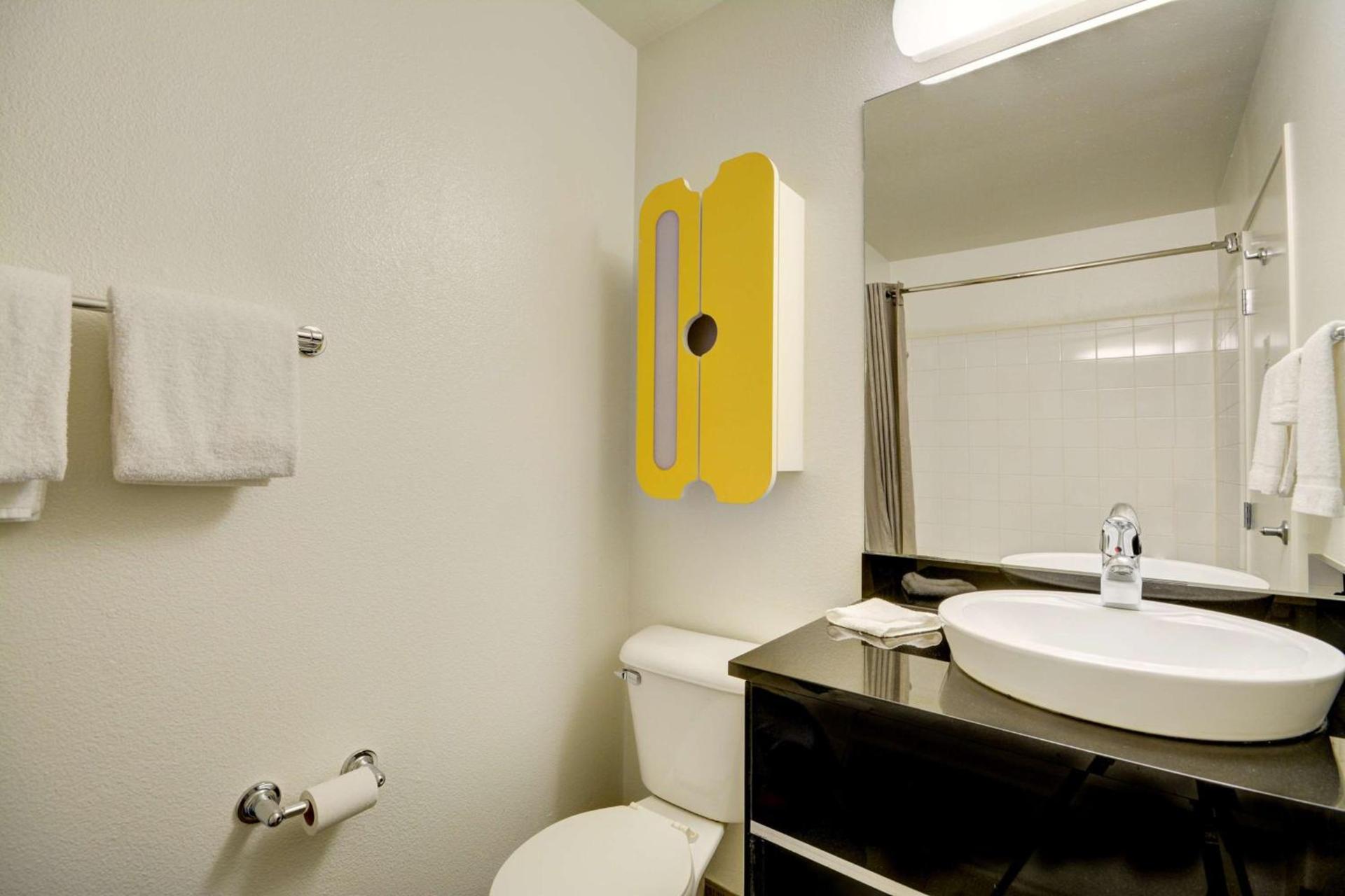Studio 6-Mountlake Terrace, WA - Seattle photo 37