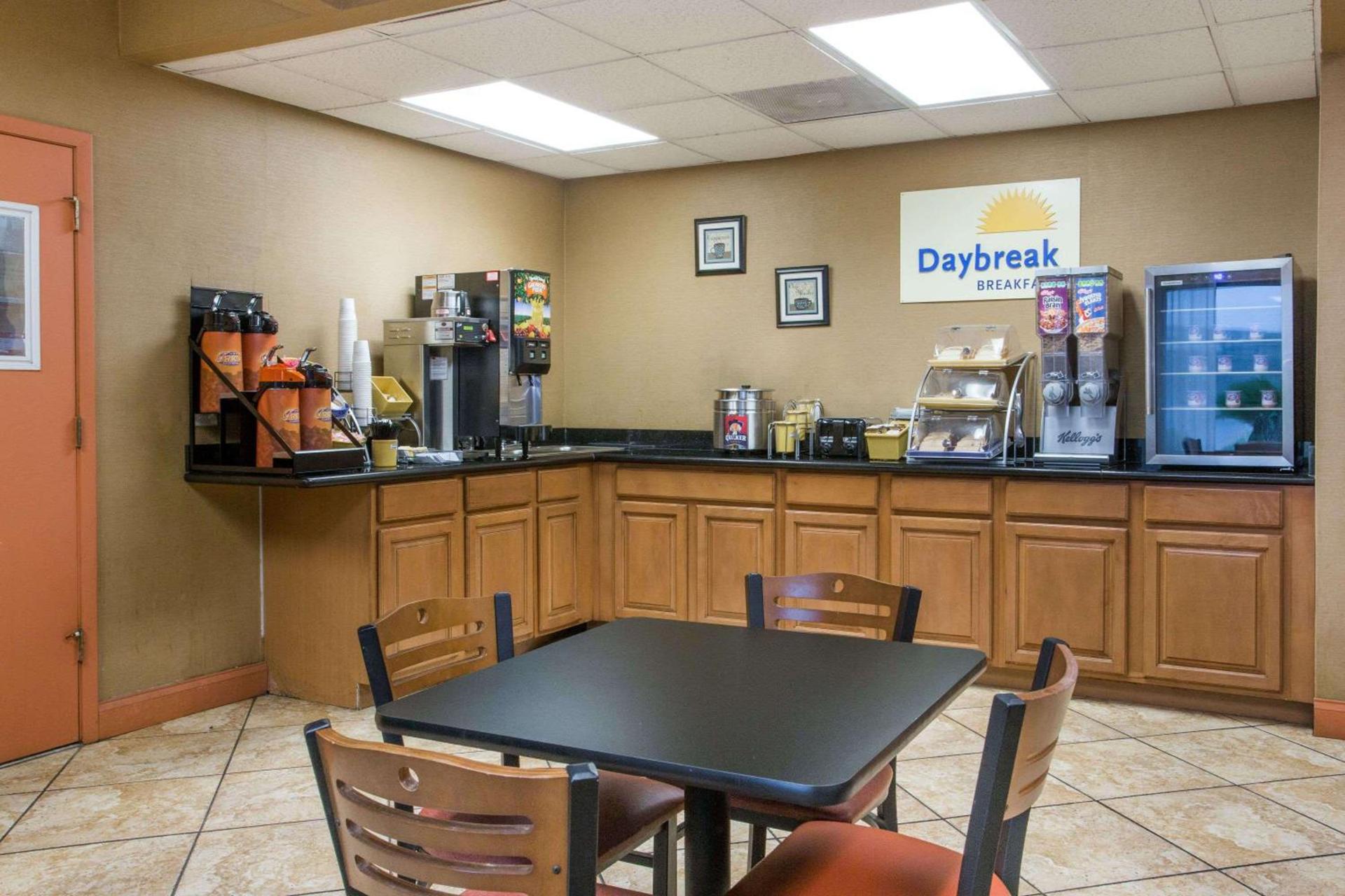 Days Inn by Wyndham Ormond Beach photo 9
