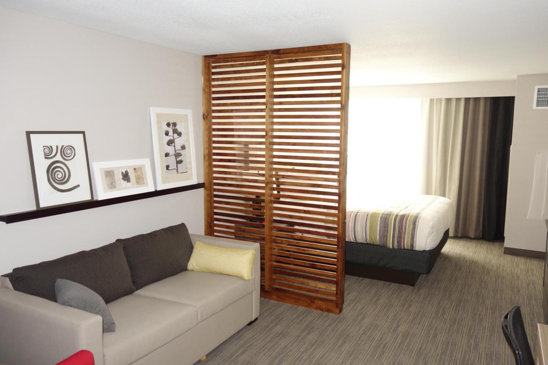 Country Inn & Suites by Radisson, Lawrence, KS photo 31