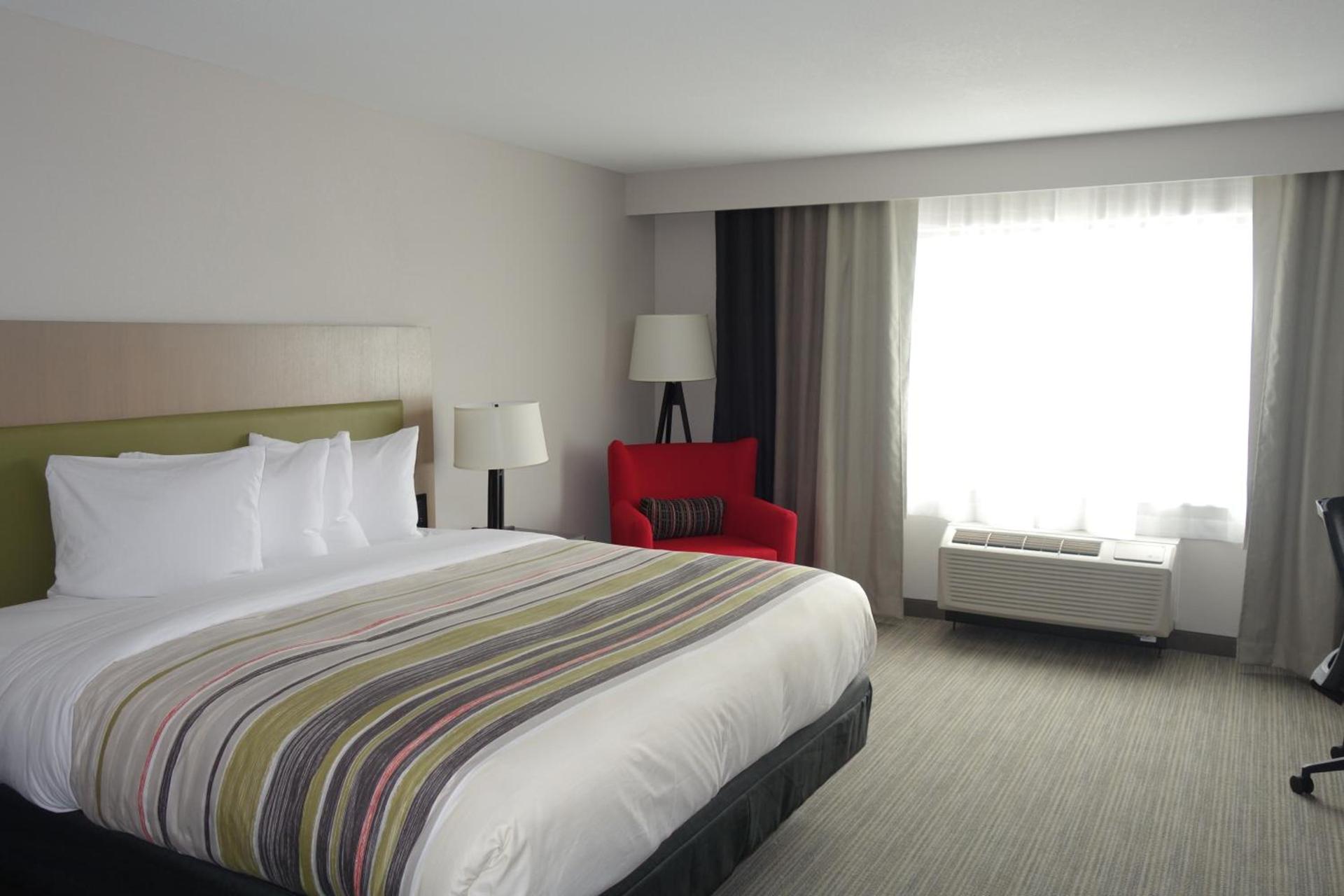 Country Inn & Suites by Radisson, Lawrence, KS photo 32