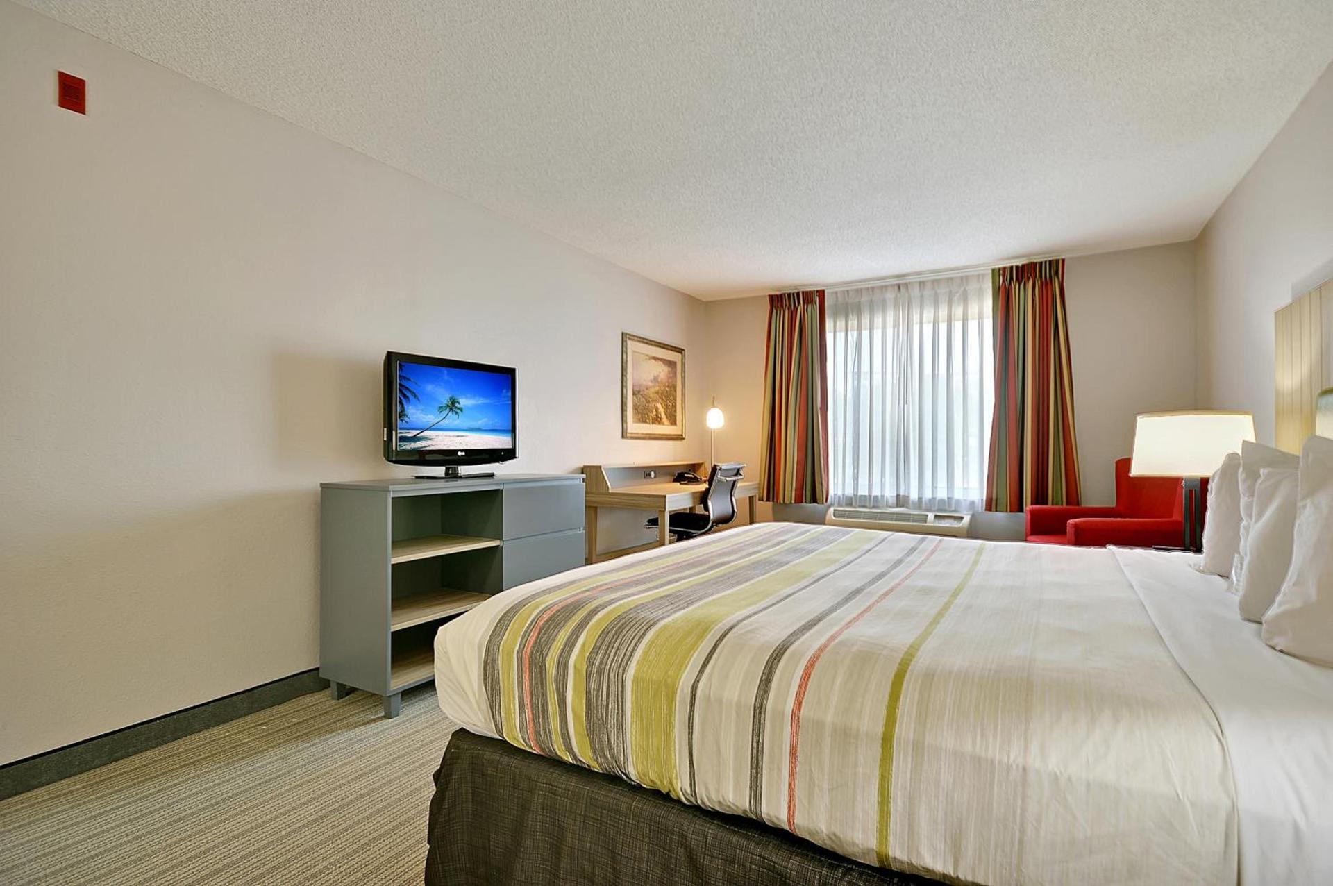 Country Inn & Suites By Radisson, Charleston North, SC photo 64