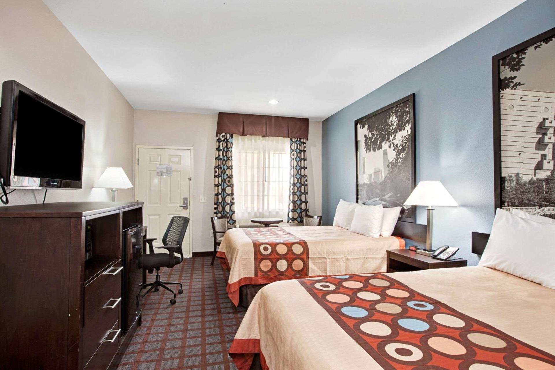 Crystal Inn Houston North I-45 photo 8