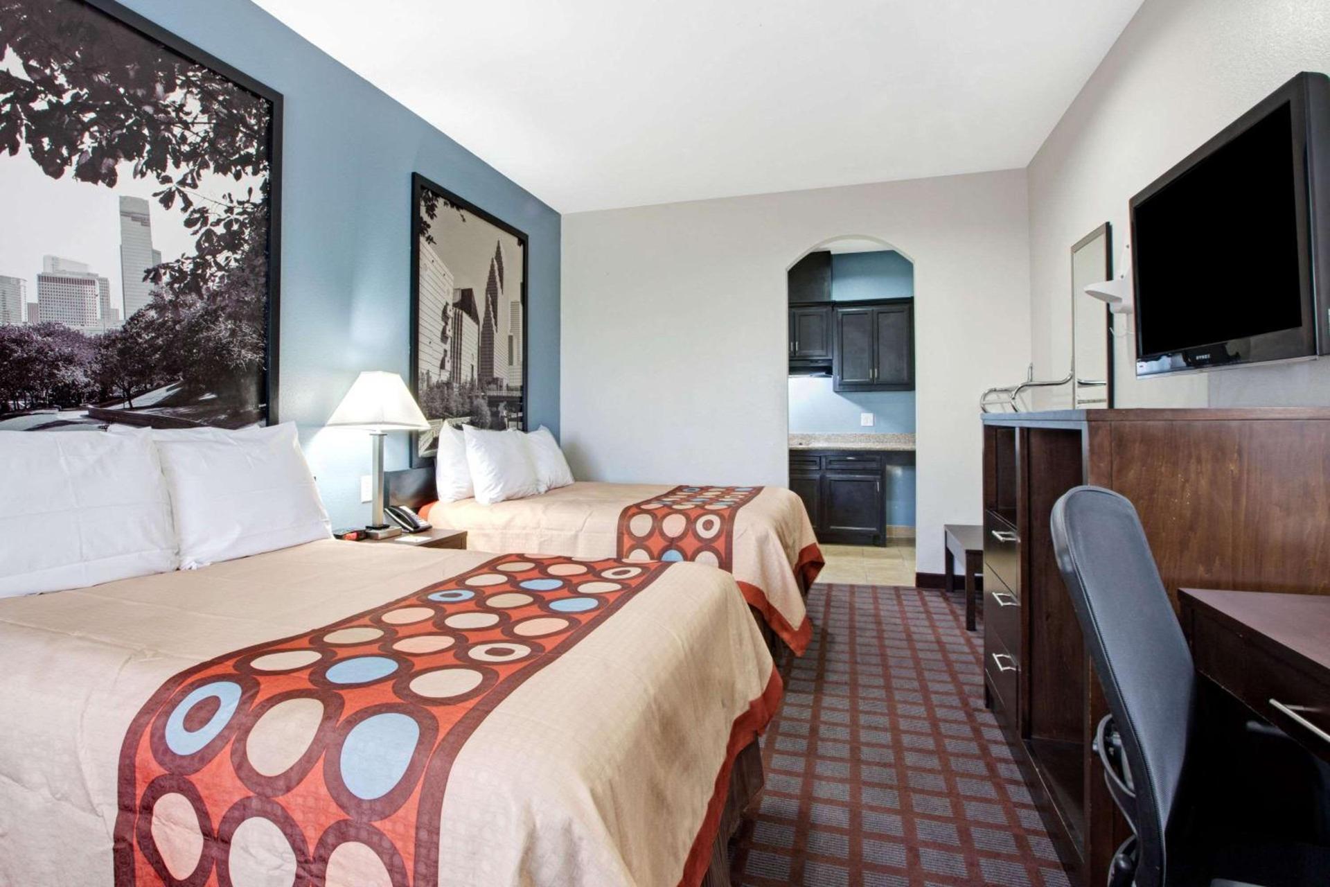 Crystal Inn Houston North I-45 photo 7