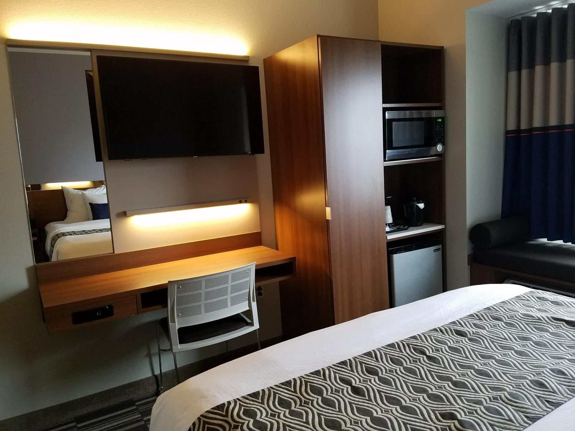 Microtel Inn & Suites by Wyndham Binghamton photo 3