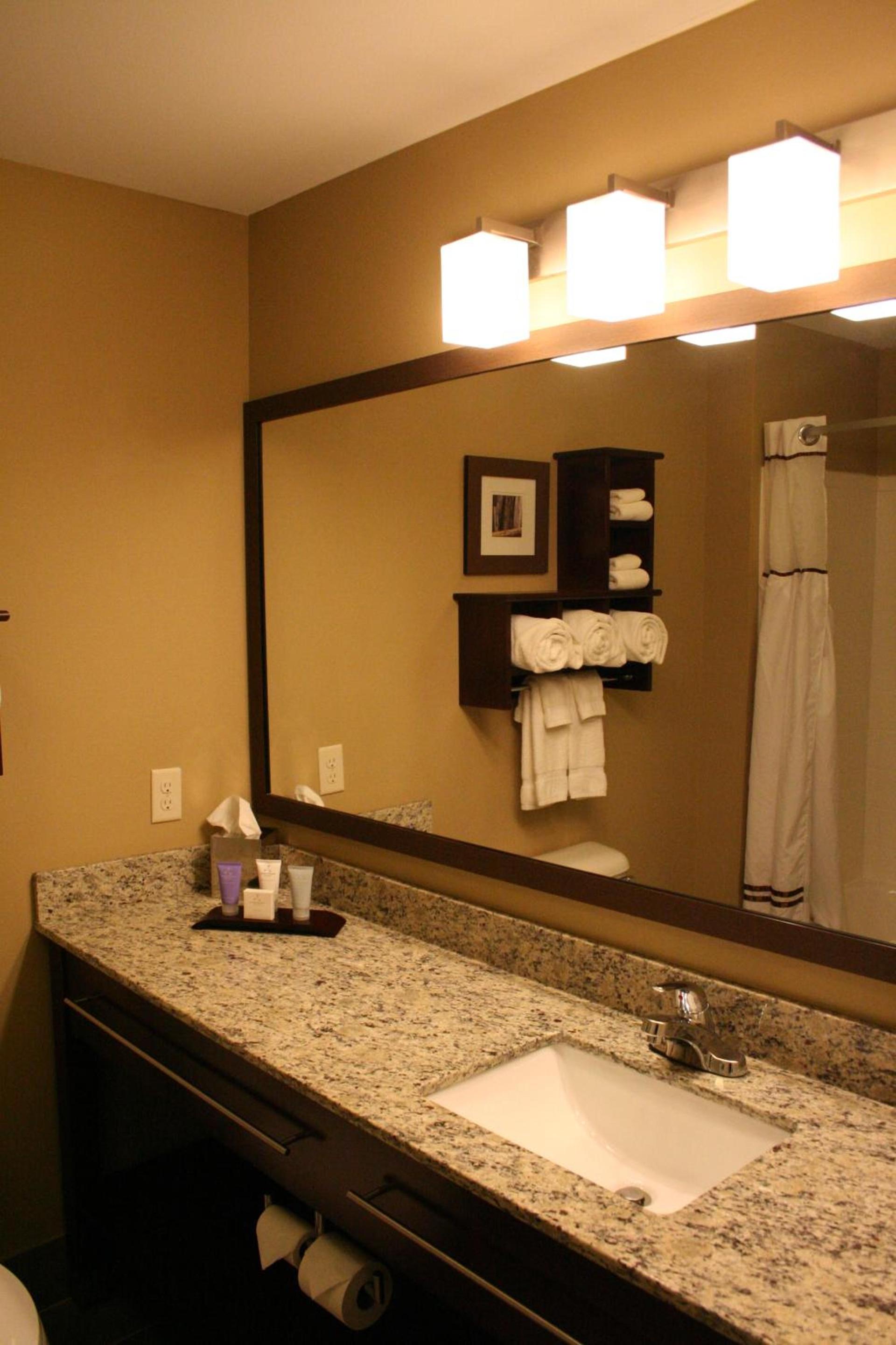GrandStay Hotel & Suites - Morris photo 19