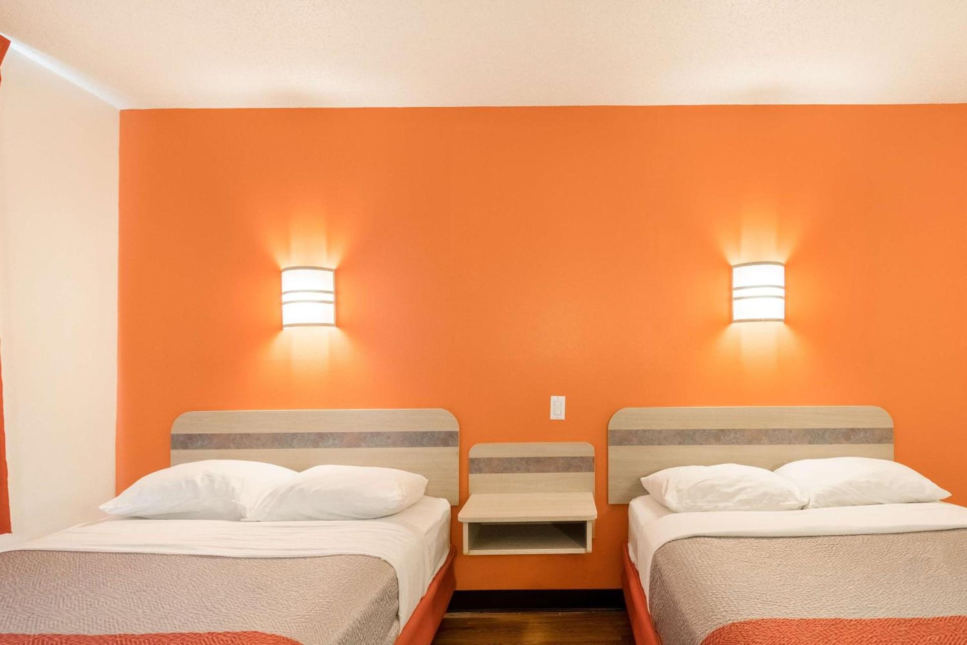 Motel 6-Newport, TN photo 7