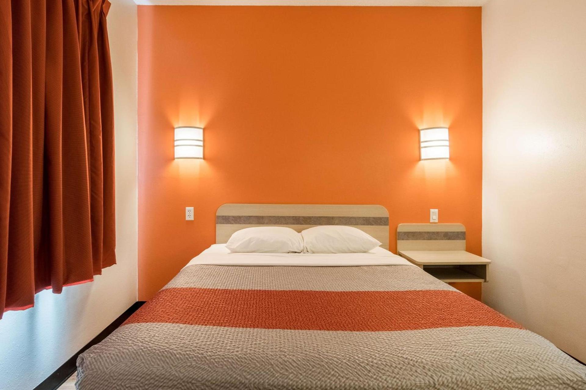 Motel 6-Newport, TN photo 16
