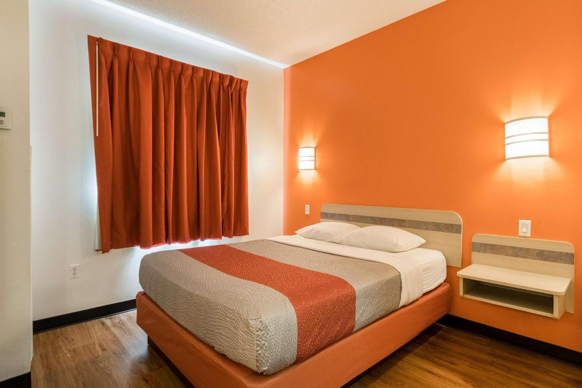 Motel 6-Newport, TN photo 17