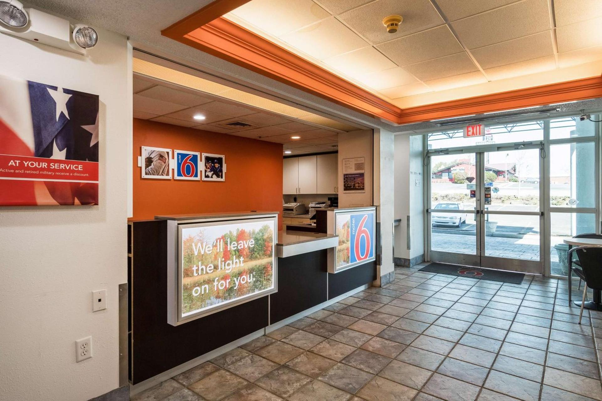 Motel 6-Newport, TN photo 26