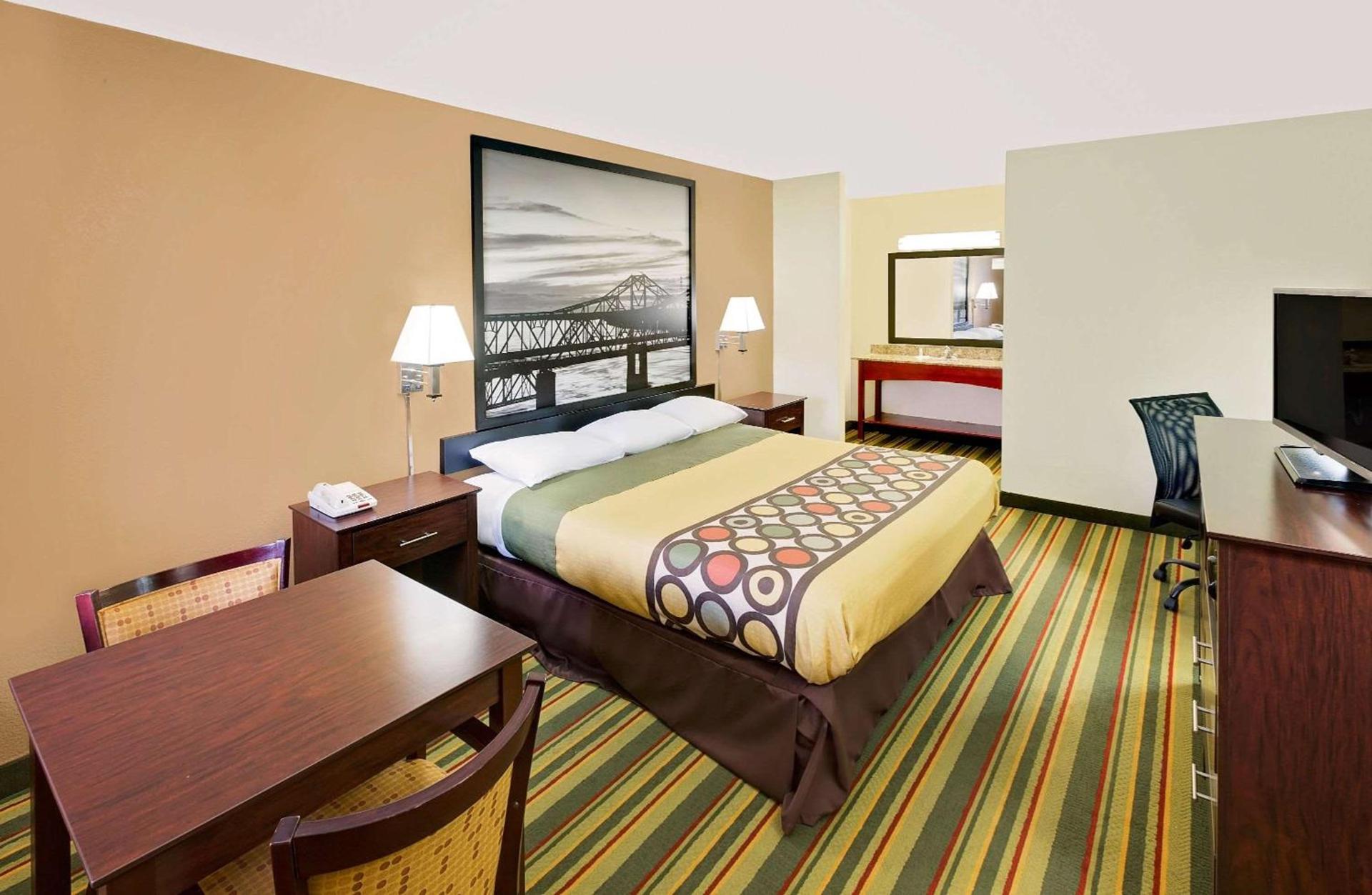 Super 8 by Wyndham Laurel photo 9