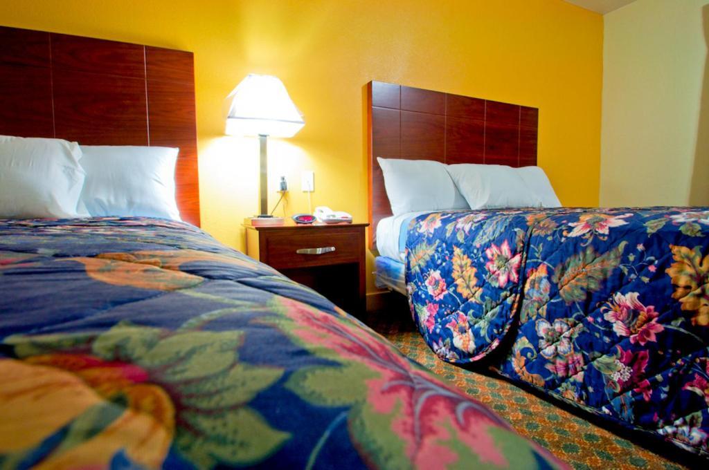 Passport Inn and Suites - Middletown photo 31