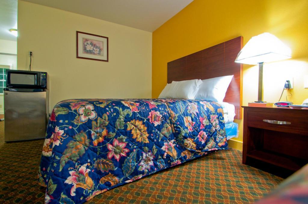 Passport Inn and Suites - Middletown photo 23