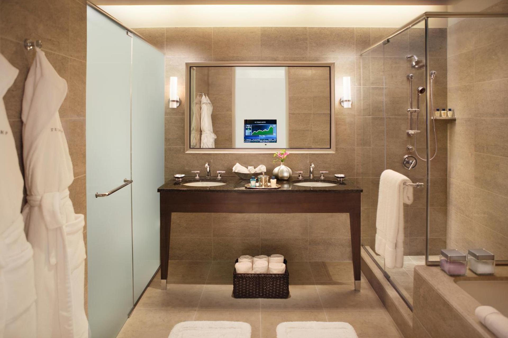 Trump International Hotel & Tower Chicago photo 48