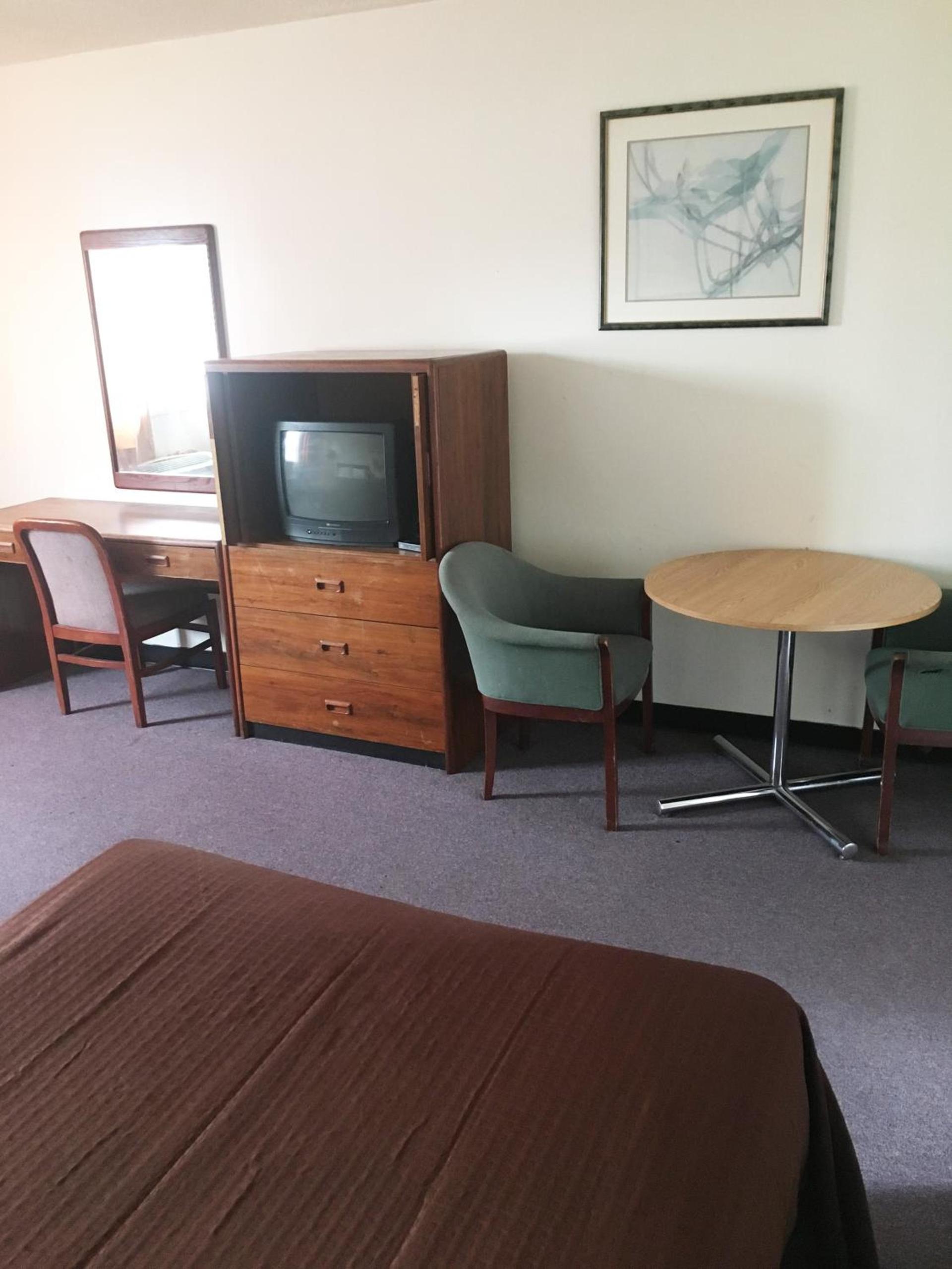 Village Motel photo 17