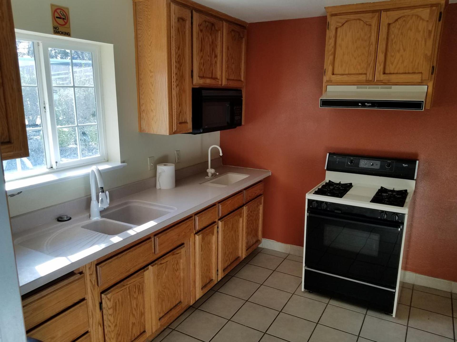 Gridley Inn & RV Park photo 13