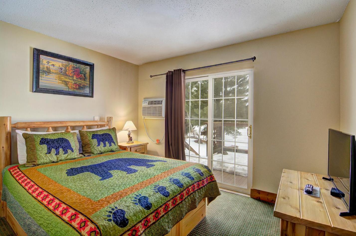 Eagle River Inn and Resort photo 7