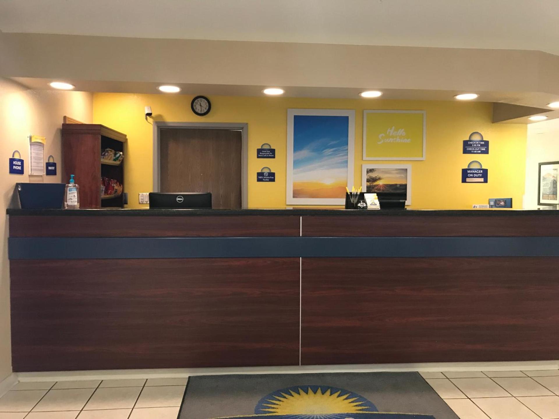 Days Inn & Suites by Wyndham Greeley photo 31