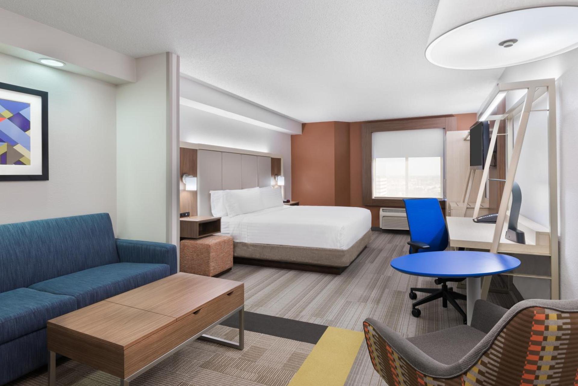 Holiday Inn Express & Suites - Nearest Universal Orlando by IHG photo 10