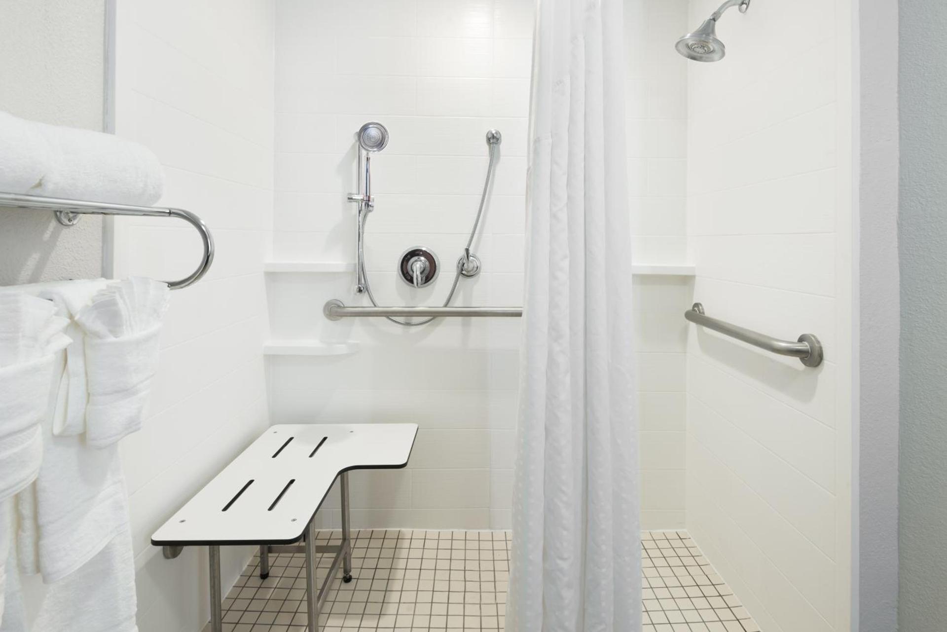 Holiday Inn Express & Suites - Nearest Universal Orlando by IHG photo 9