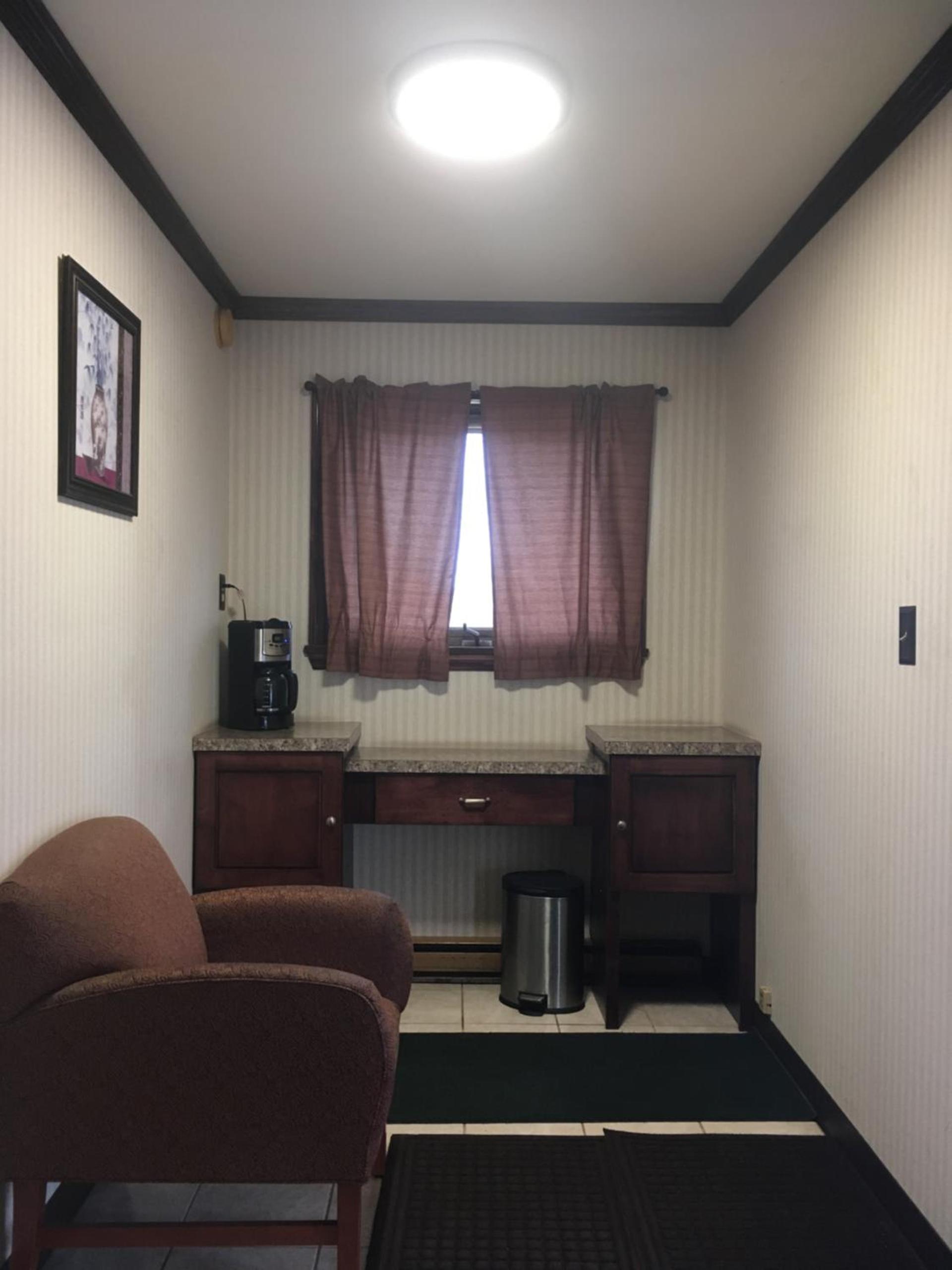 Budget Inn Clearfield PA photo 28