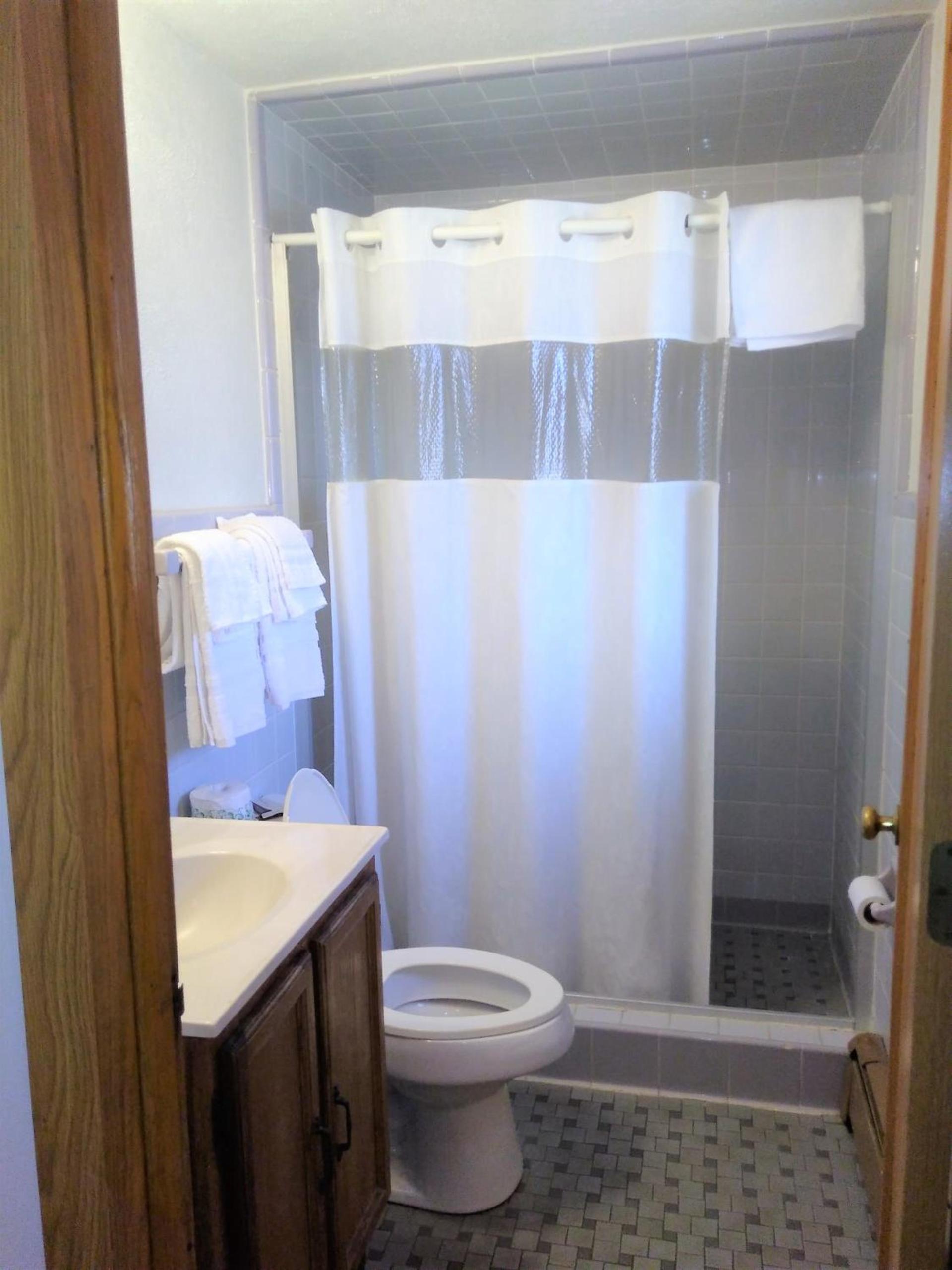 Hotel Blue Top Inn photo 11