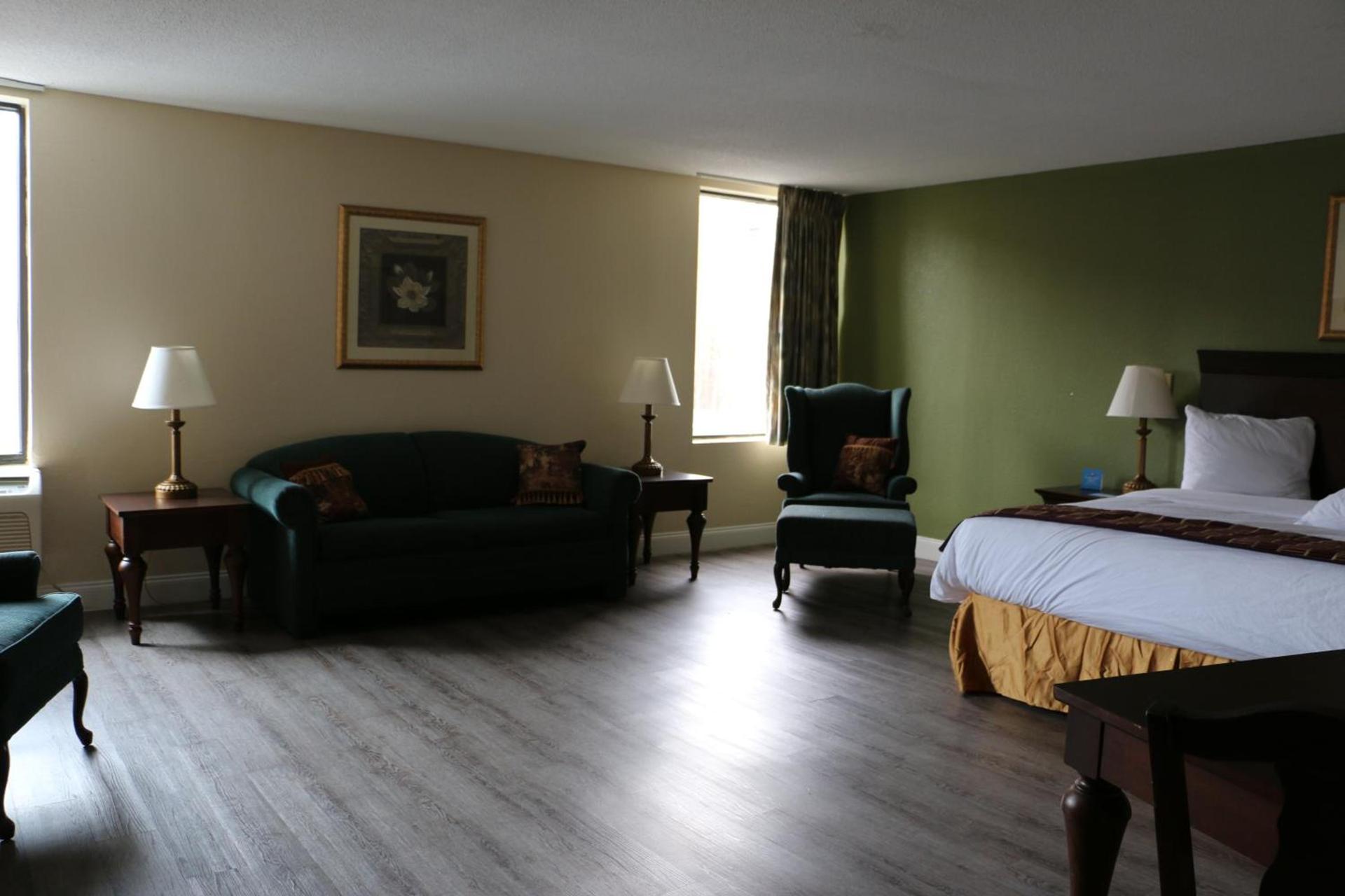 Days Inn & Suites by Wyndham Rocky Mount Golden East photo 56