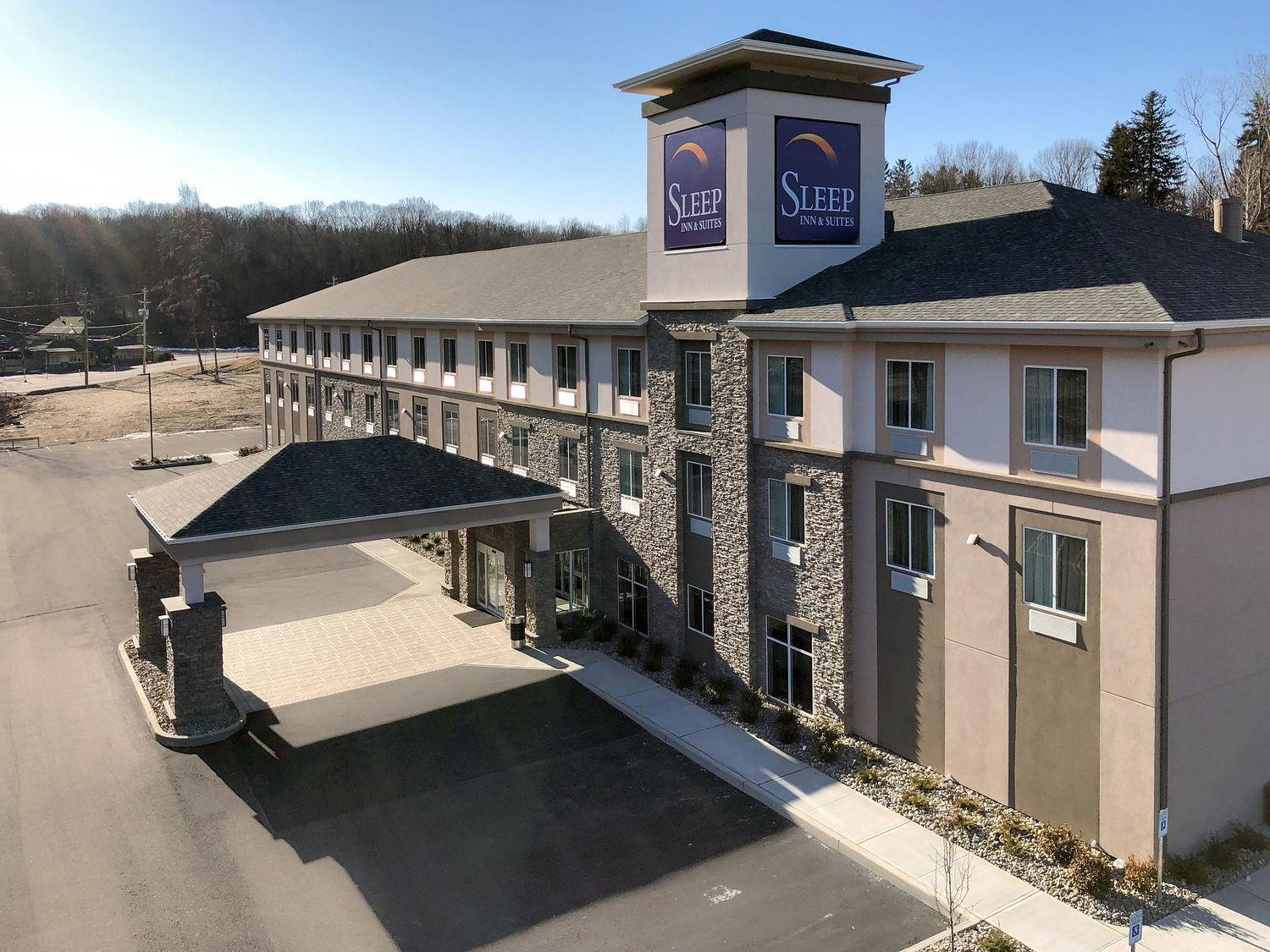 Sleep Inn & Suites Monroe - Woodbury photo 5