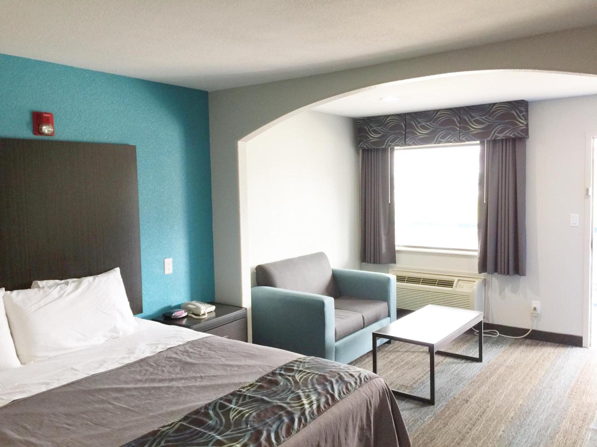 Americas Best Value Inn & Suites Mont Belvieu Houston photo 12
