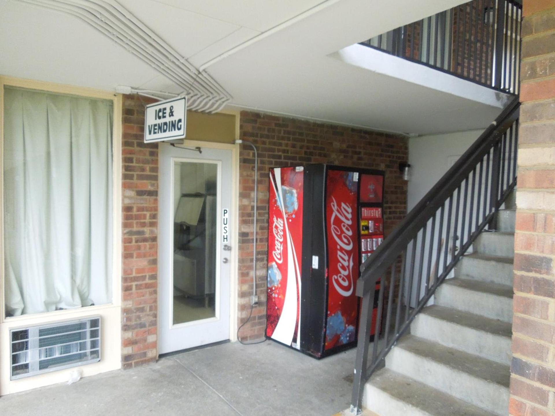 Bluegrass Inn photo 38