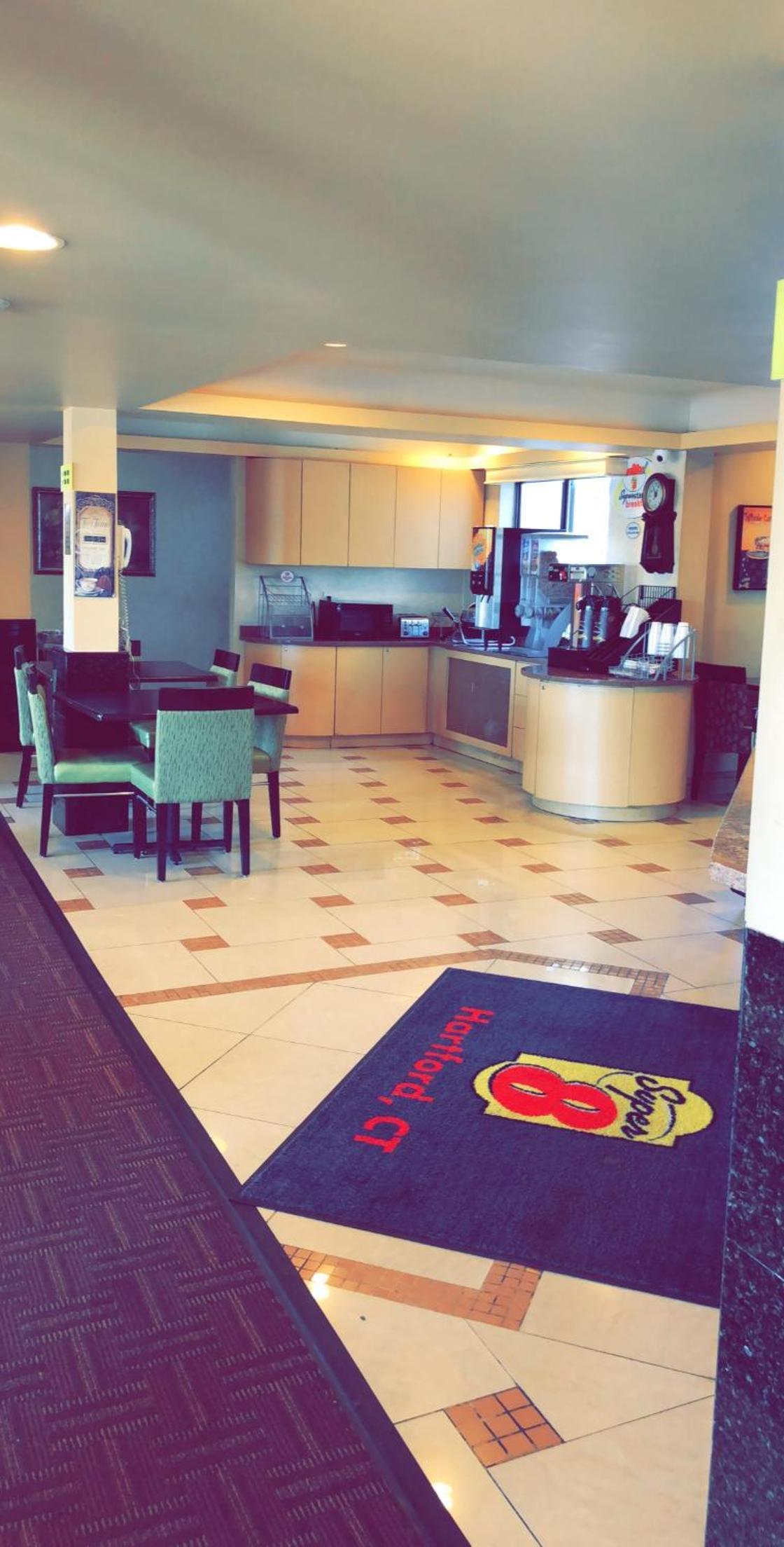 Knights Inn Hartford photo 16