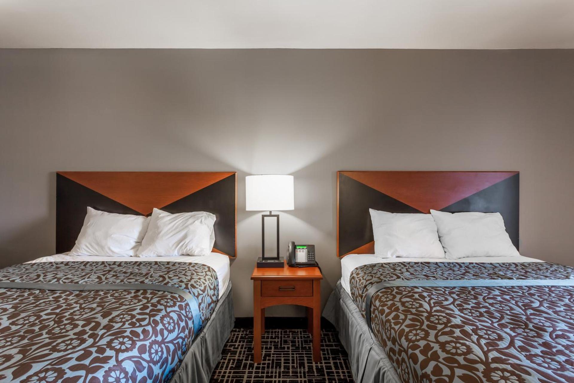 Days Inn & Suites by Wyndham Lancaster Amish Country photo 63