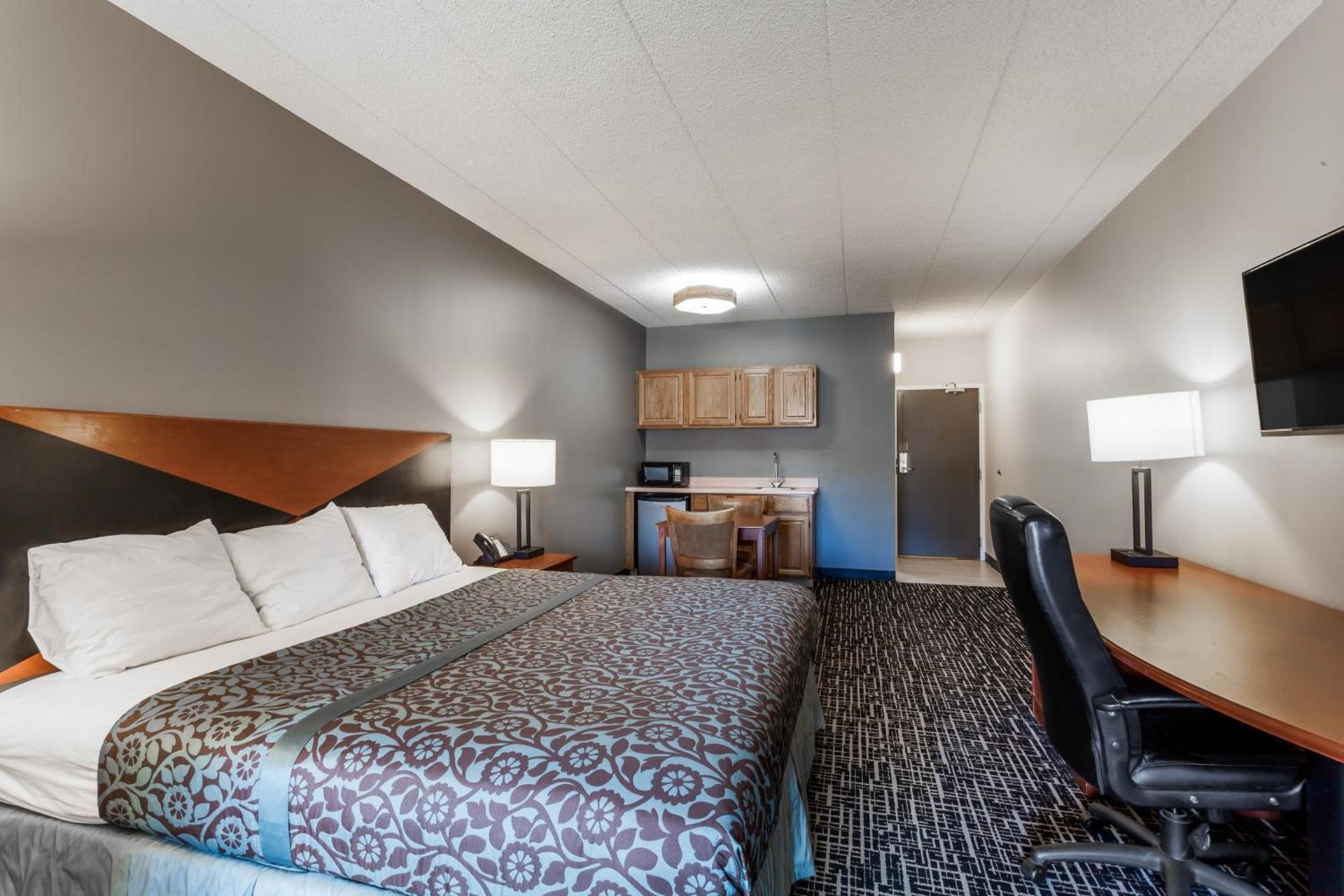 Days Inn & Suites by Wyndham Lancaster Amish Country photo 64