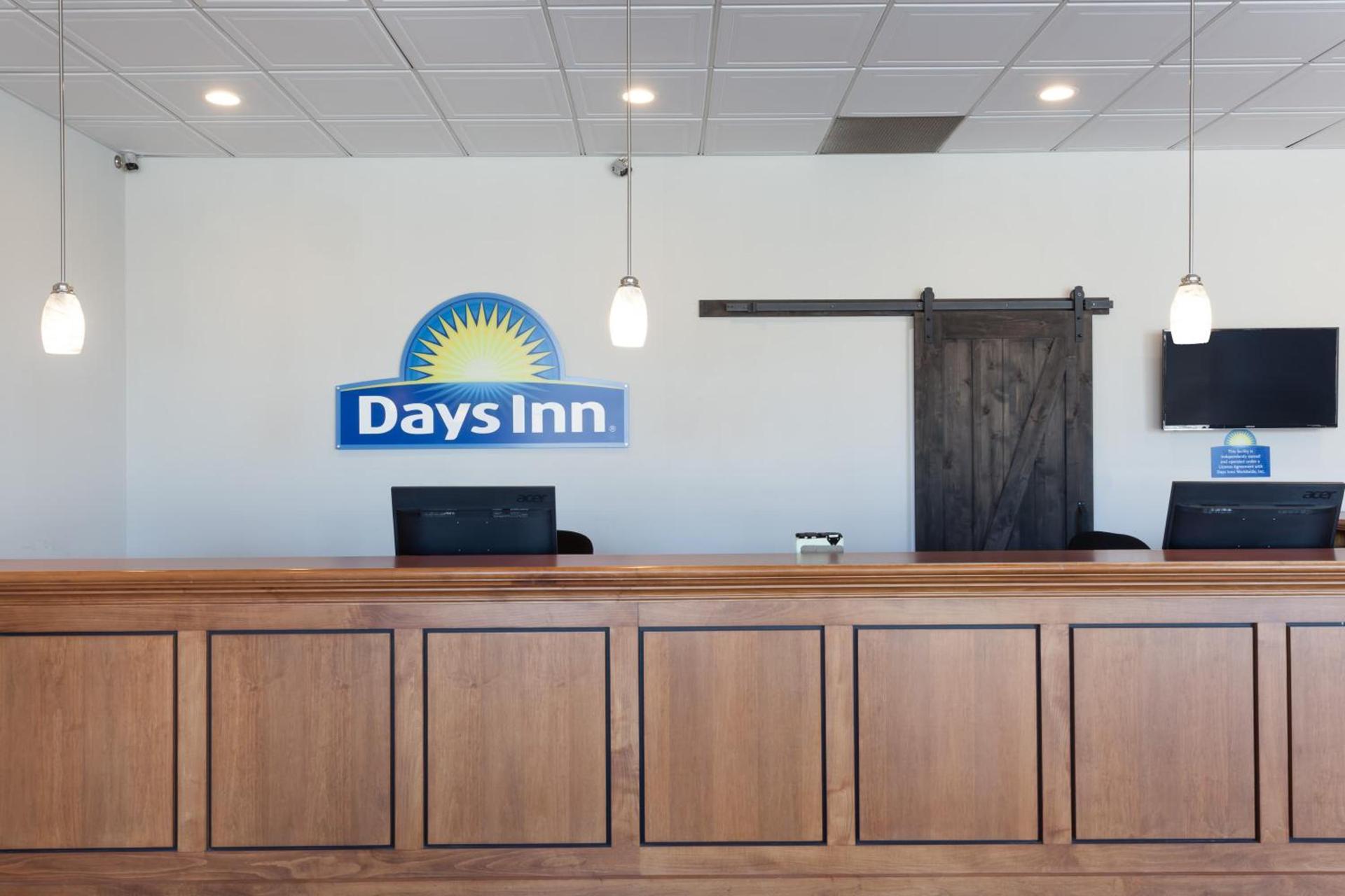 Days Inn & Suites by Wyndham Lancaster Amish Country photo 50