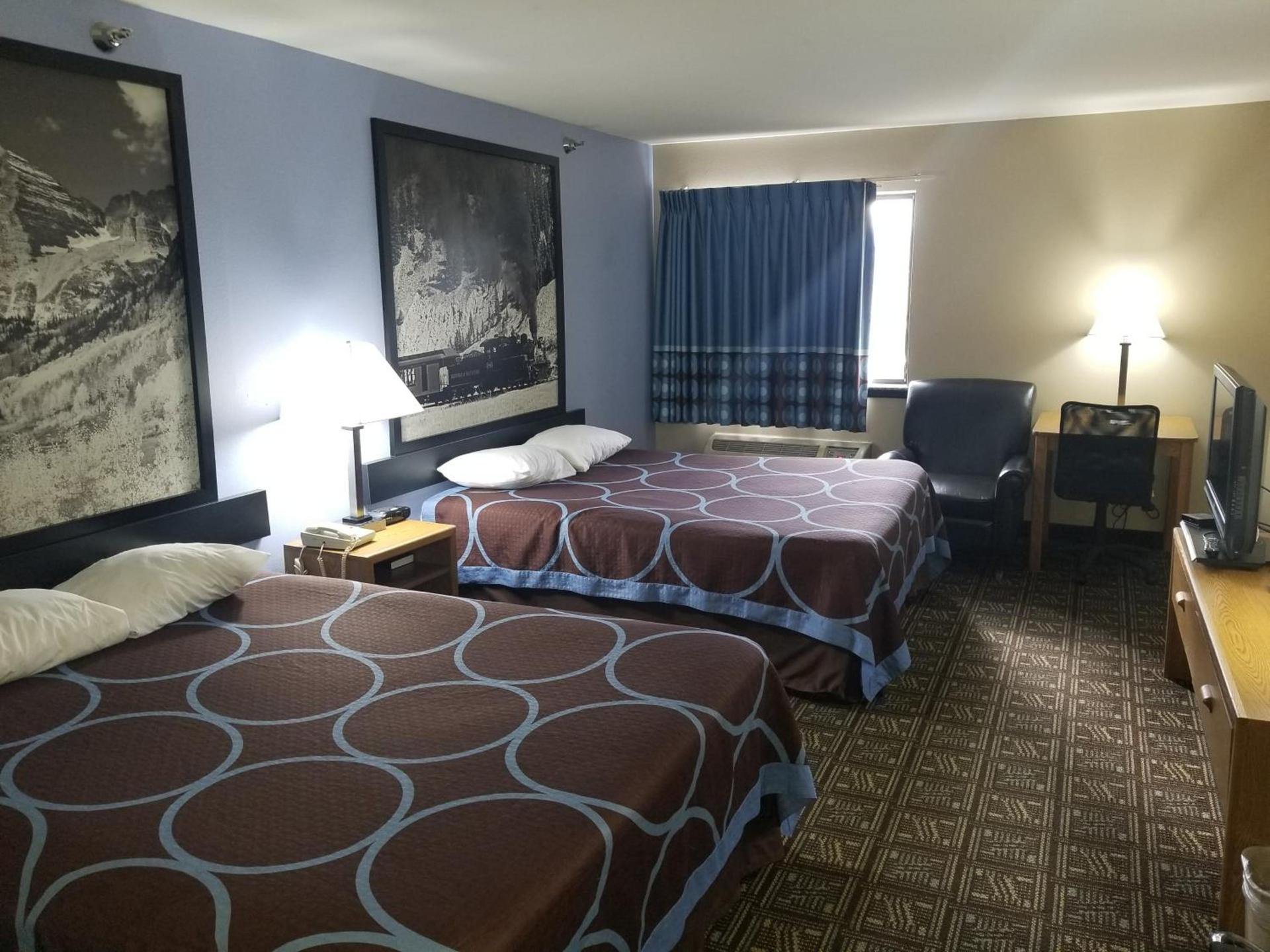 Super 8 by Wyndham Fort Collins photo 15