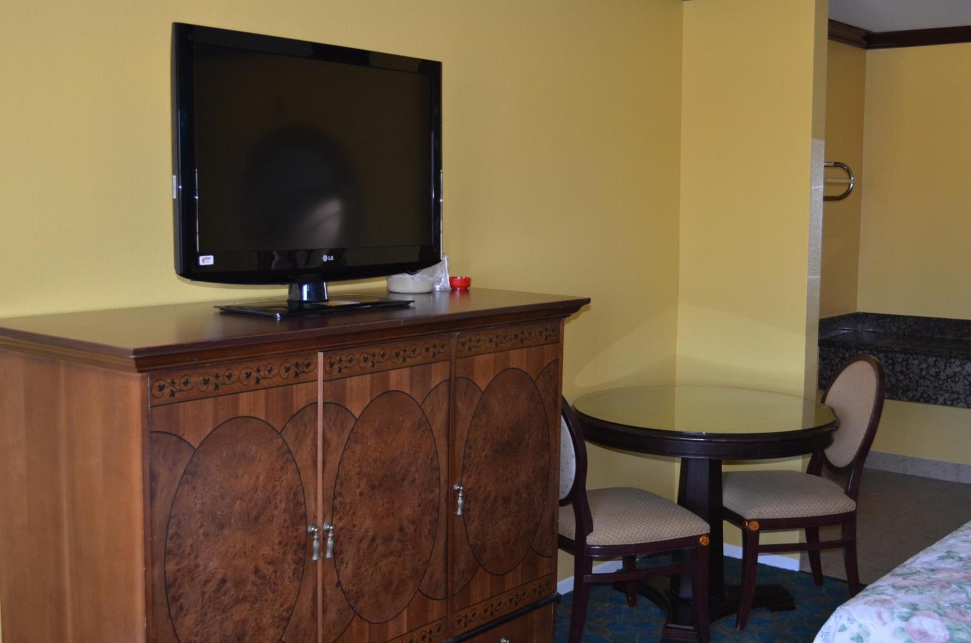 Cloud 9 Inn LAX photo 12