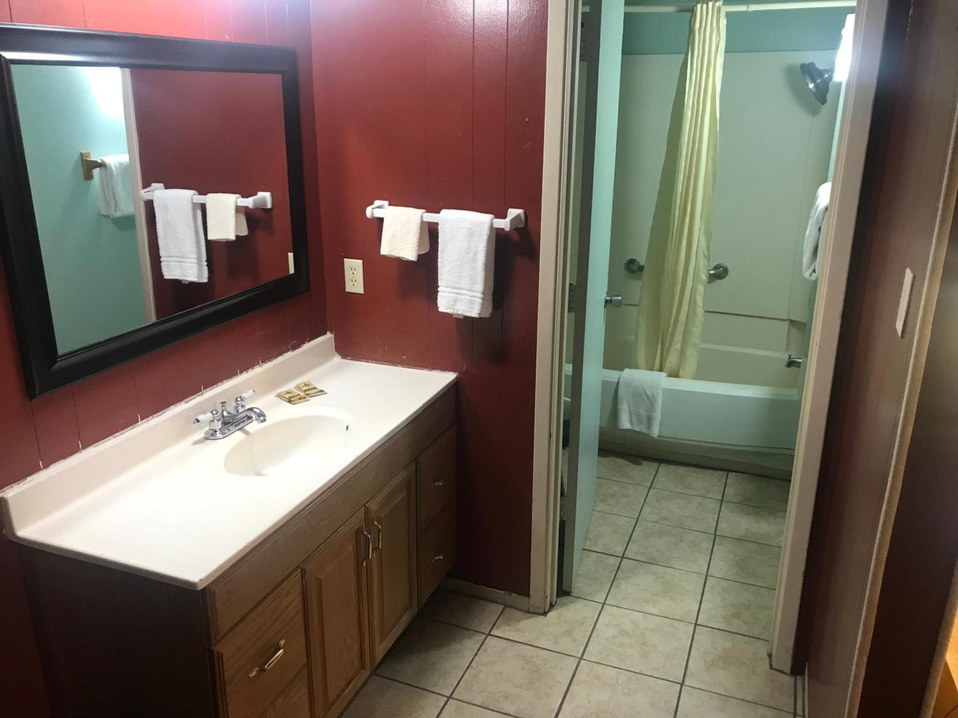 Western Inn Roswell photo 12