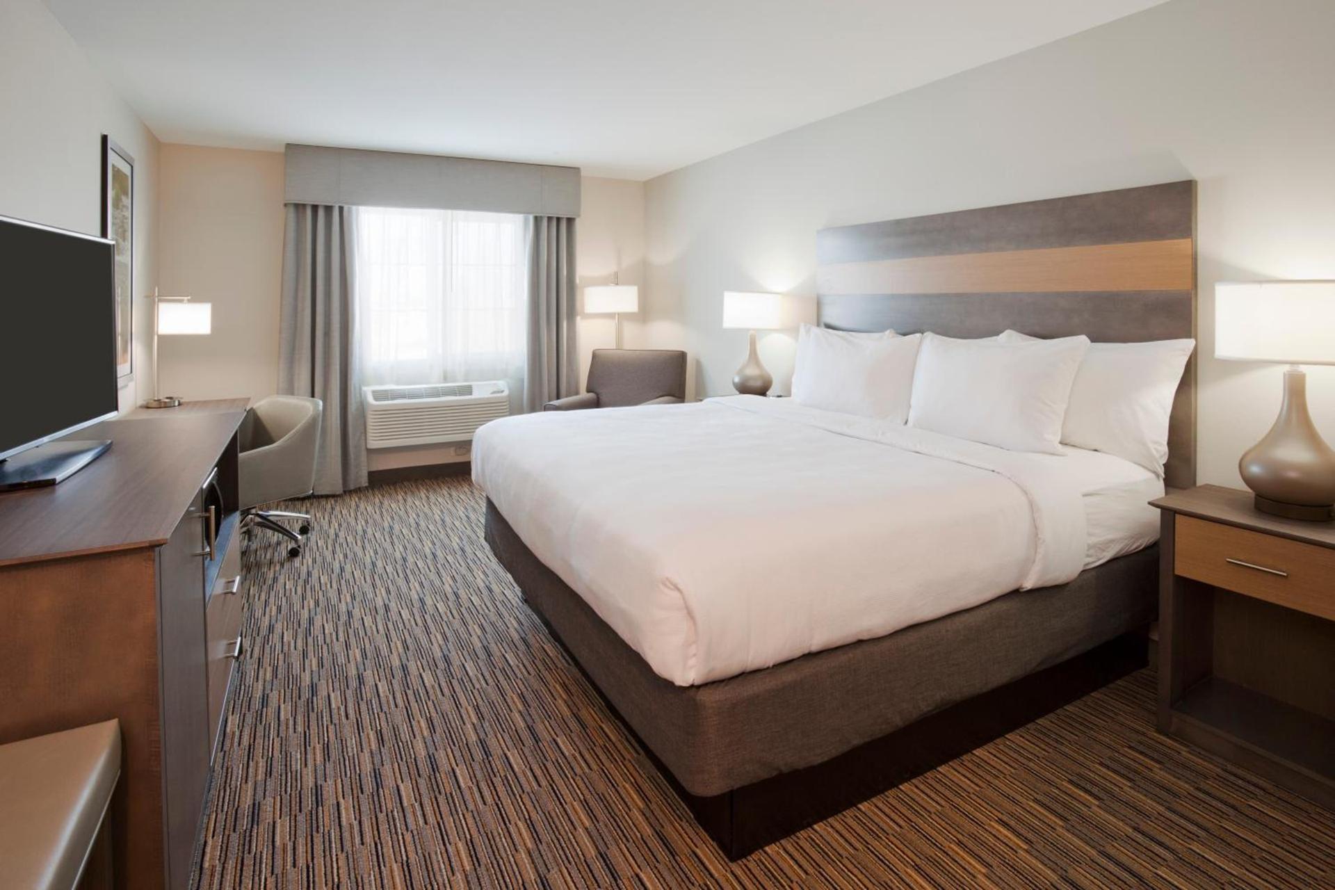 GrandStay Hotel & Suites photo 12