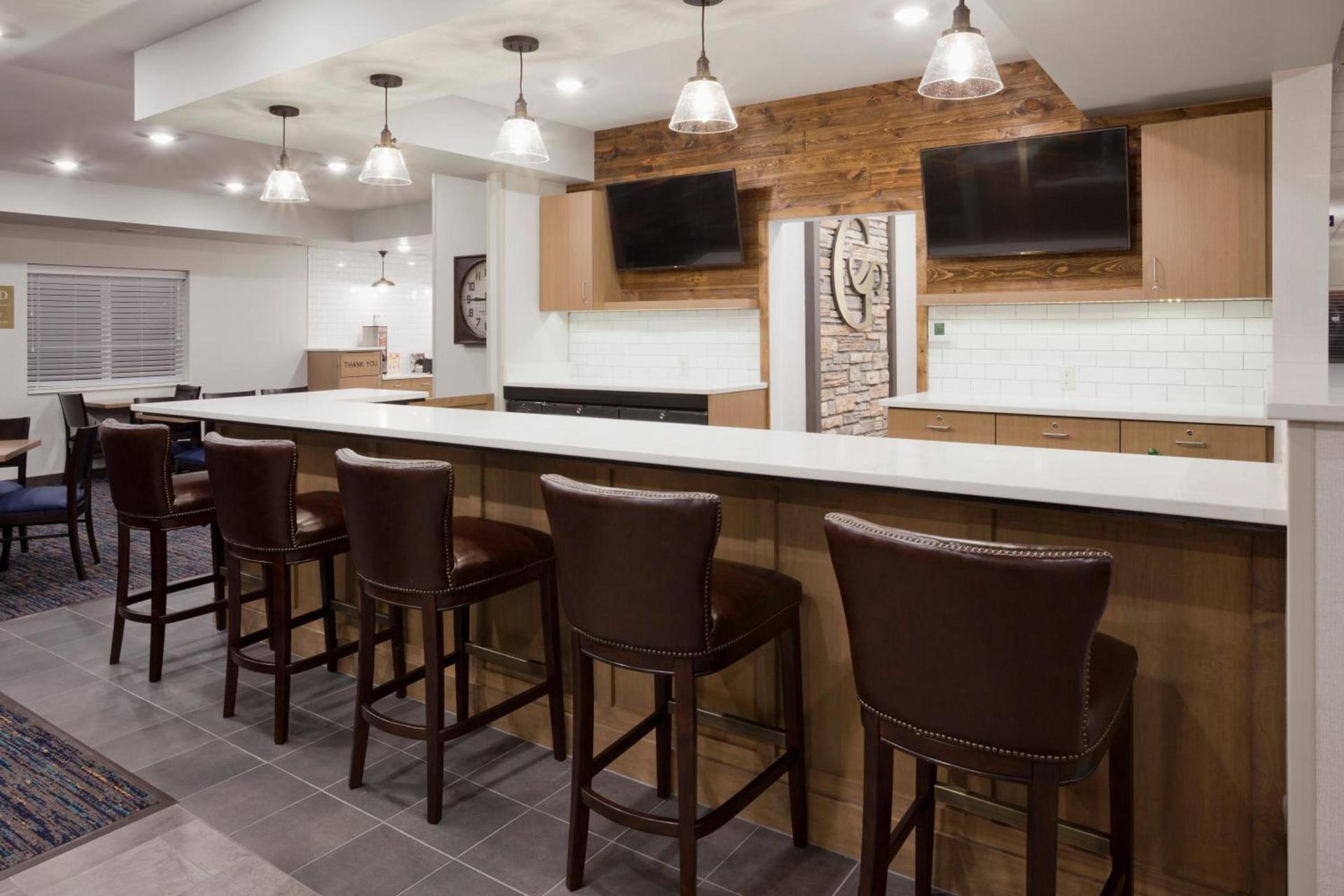 GrandStay Hotel & Suites photo 17