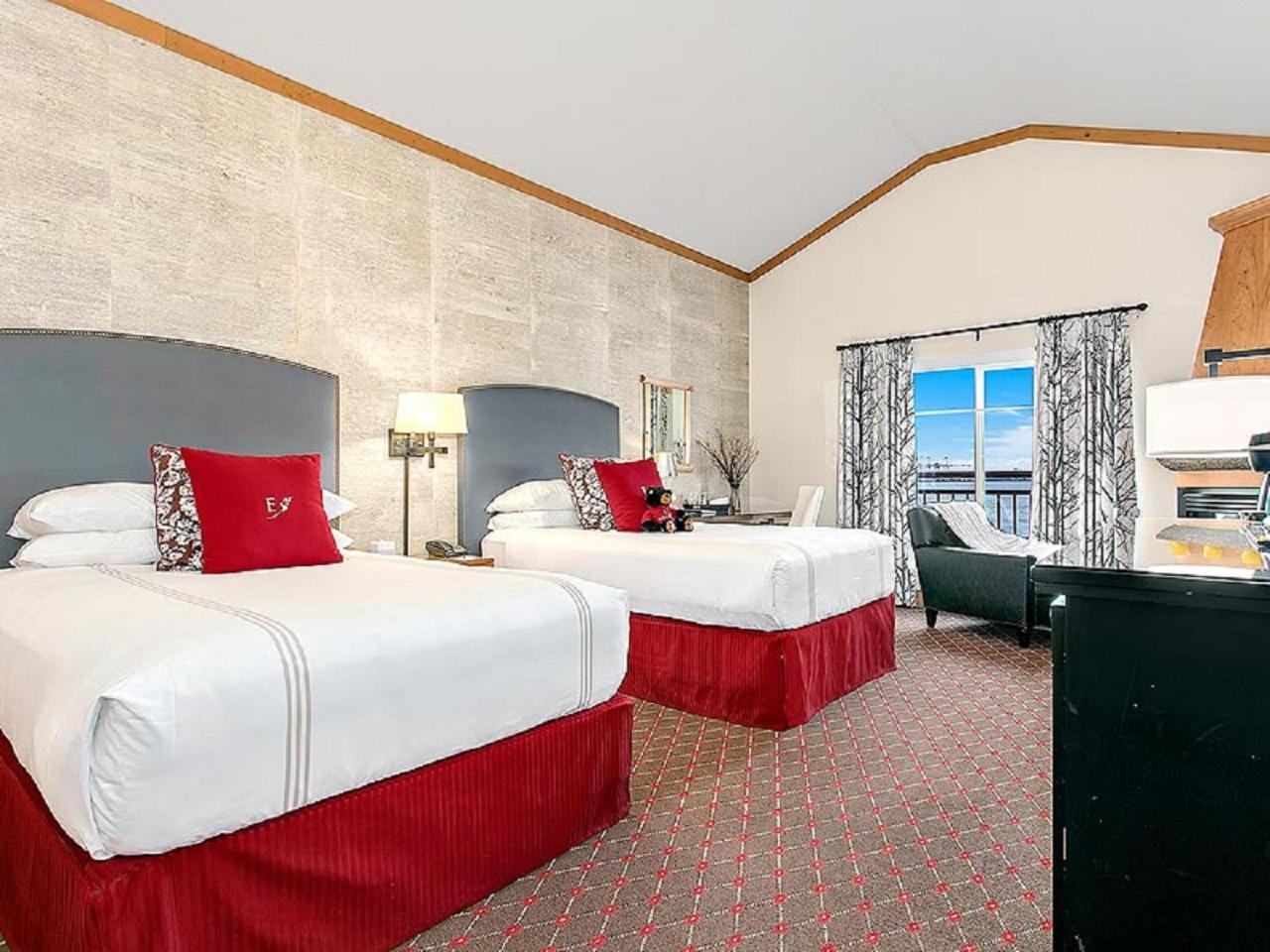 The Edgewater, a Noble House Hotel photo 8